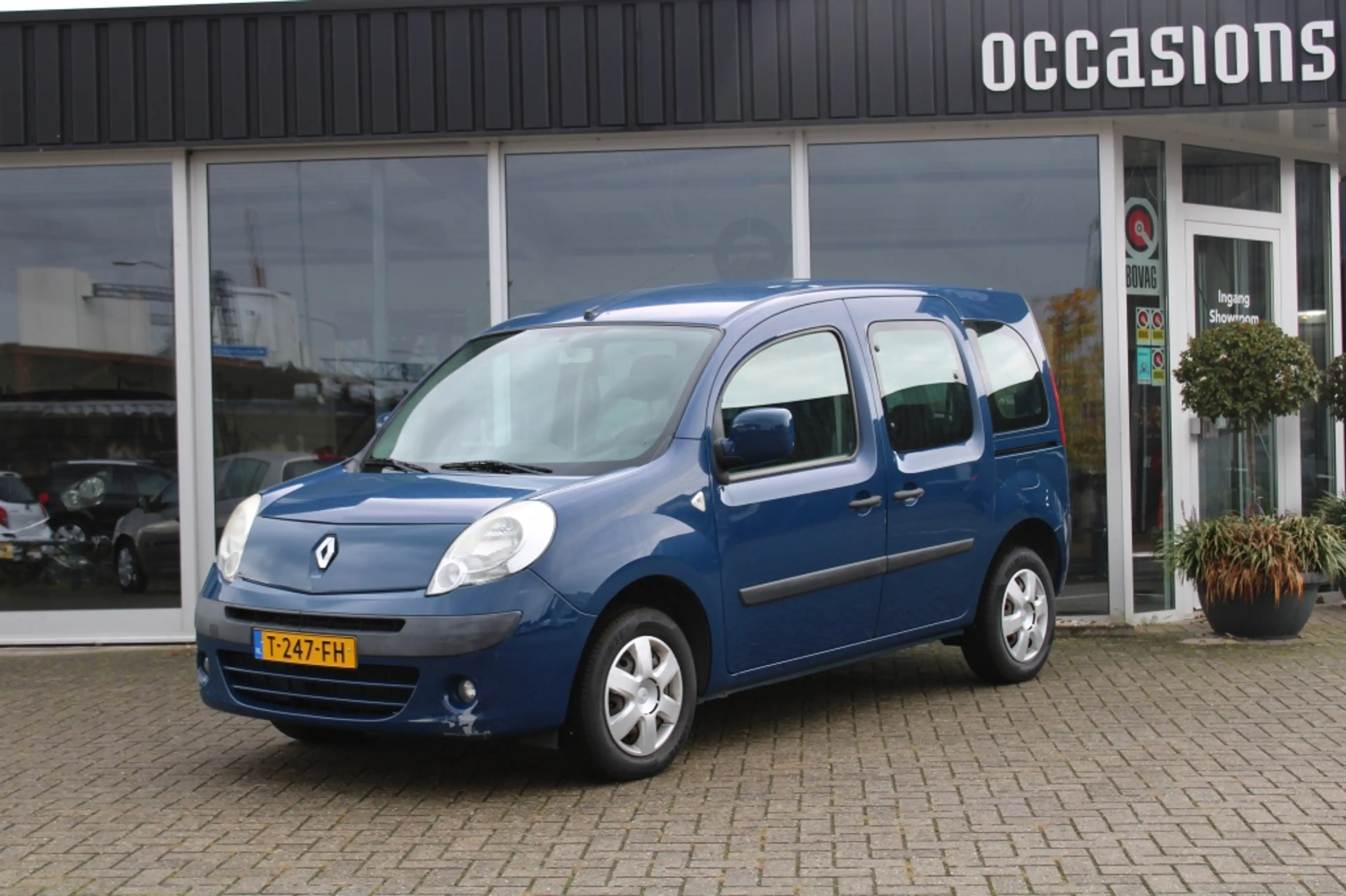 Renault Kangoo Family 1.6 Authentique — photo 4