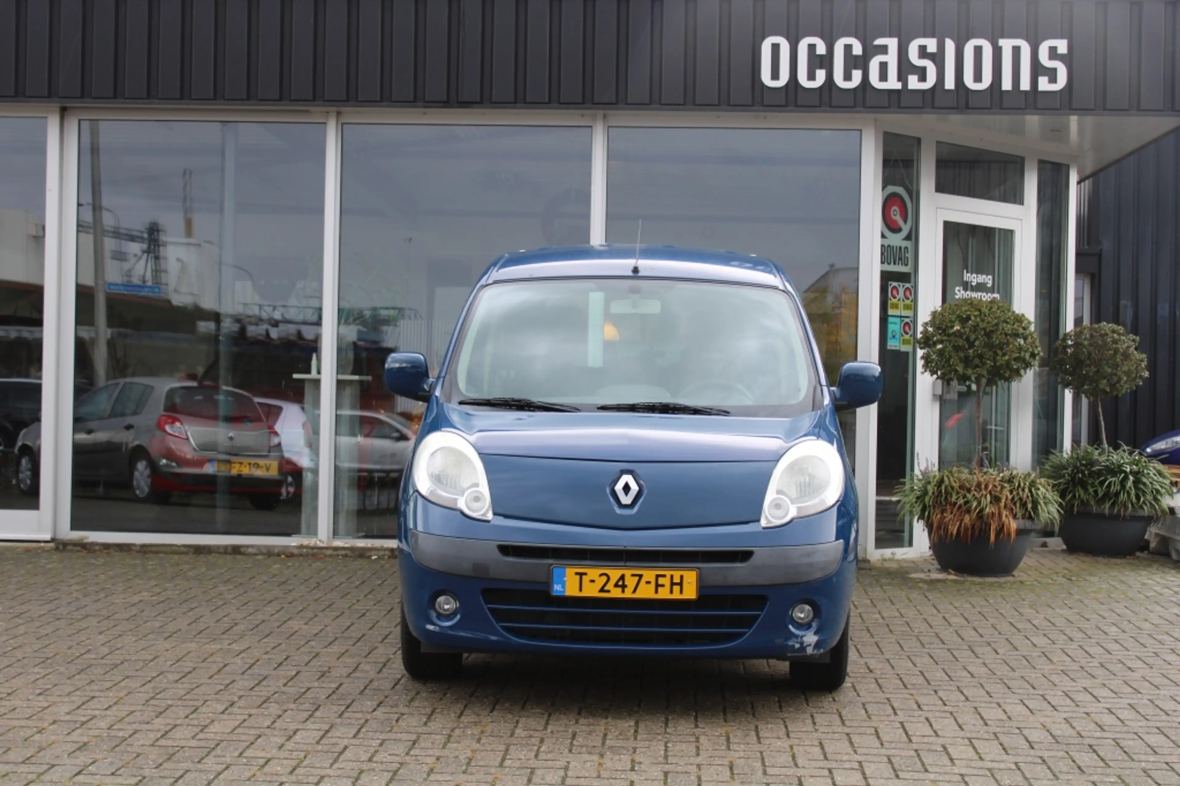 Renault Kangoo Family 1.6 Authentique — photo 3