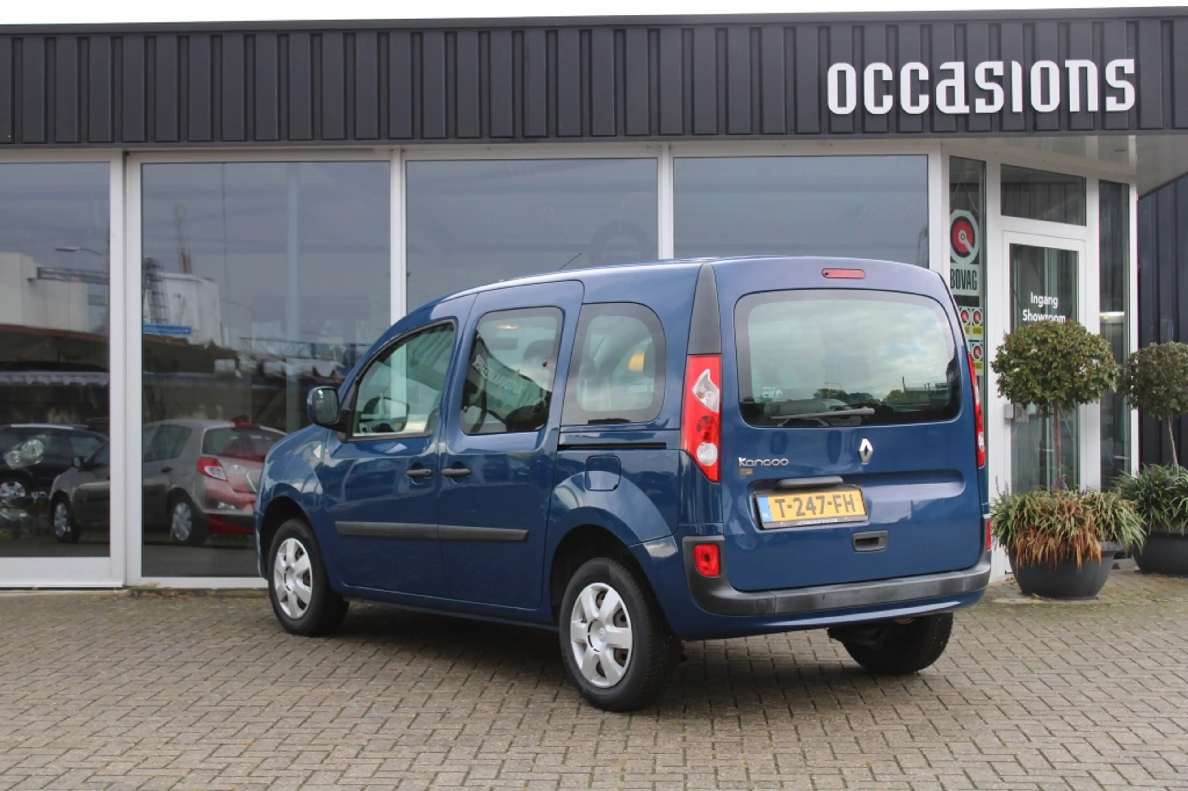 Renault Kangoo Family 1.6 Authentique — photo 6