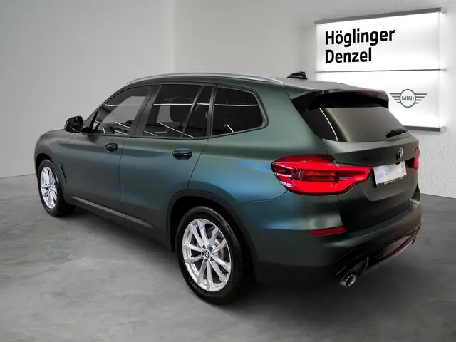 BMW X3 view 9