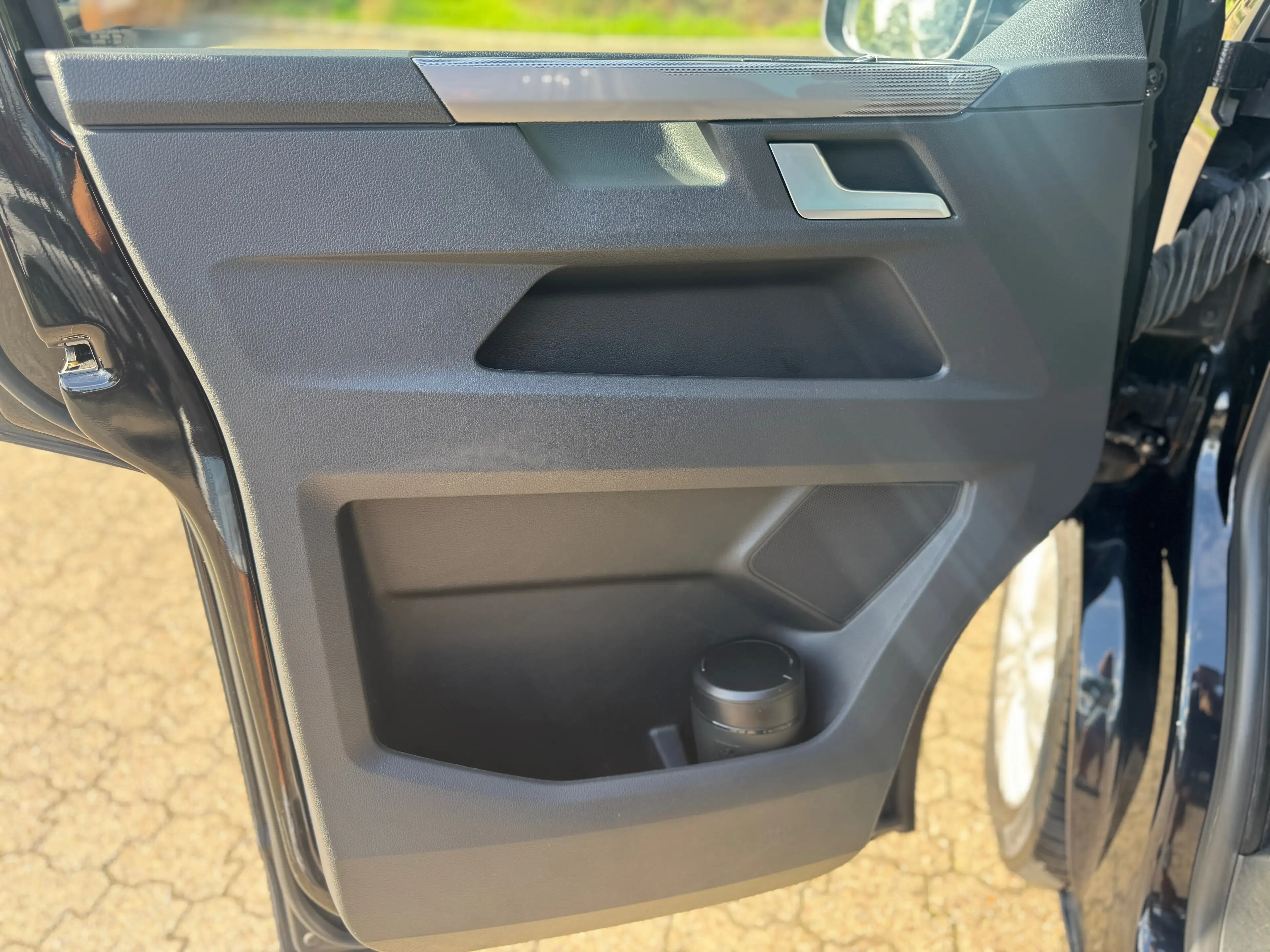 Volkswagen T6.1 Multivan 2.0 TDI DSG Generation Six LED ACC — photo 14