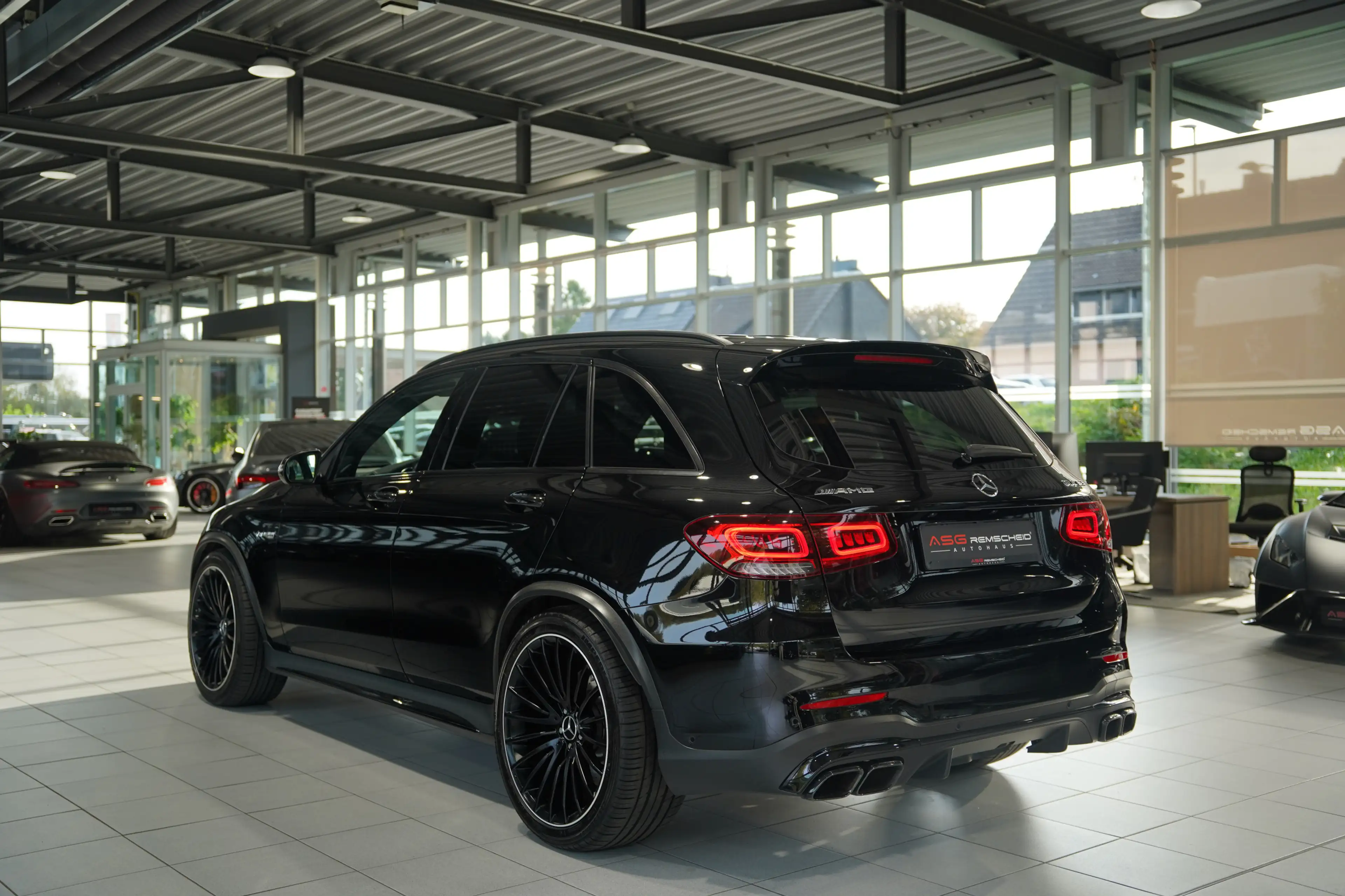 Mercedes-Benz GLC 63 AMG 4M *S-Abgas*Pano*AHK*Kam*Night — photo 9