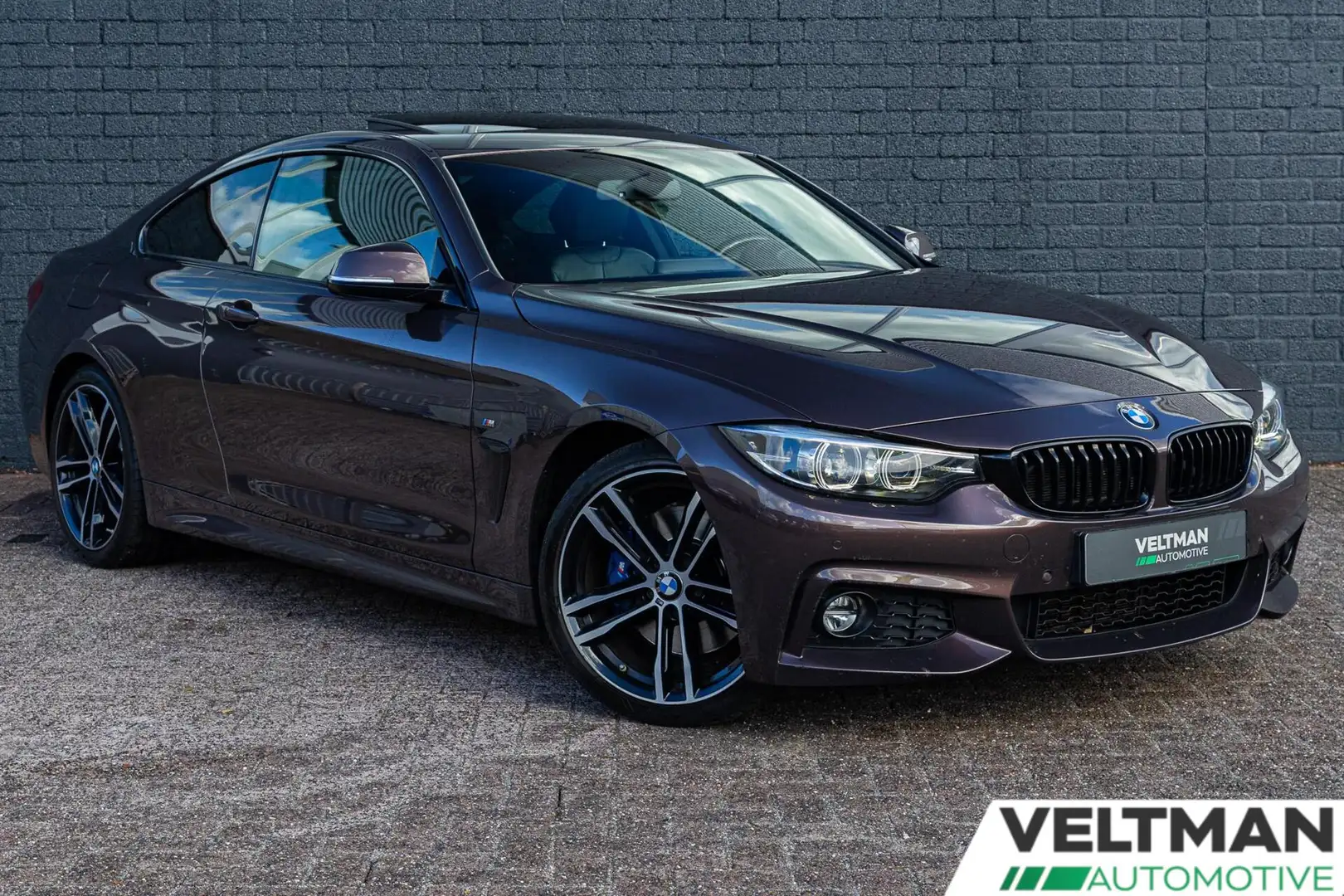 BMW 420 4-serie Coupé 420i M-SPORT SCHUIFDAK HARMAN KARDON Rood - 2