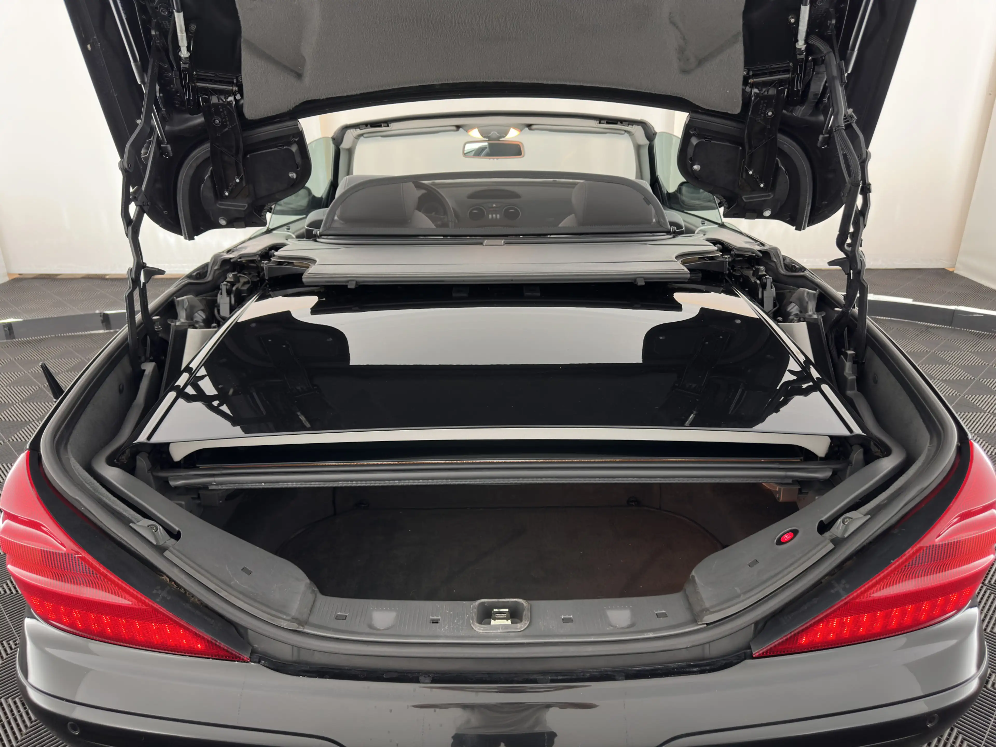 Mercedes-Benz SL 500 AMG-Sportpack Aut. *LEATHER | XENON | BOSE-AUDIO | — photo 10