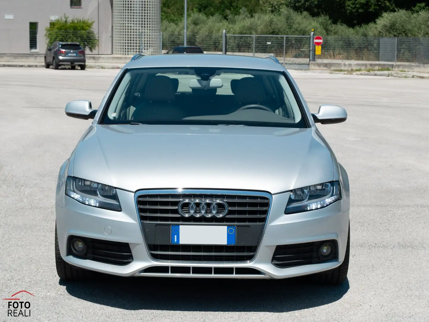 Audi A4 AVANT 2.0 TDI 143 CV PELLE NAVI Argento - 2