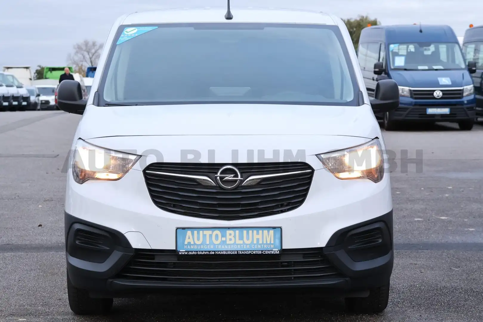 Opel Combo 1.5-D Cargo XL + Klima PDC Mobile-Apps Blanc - 2