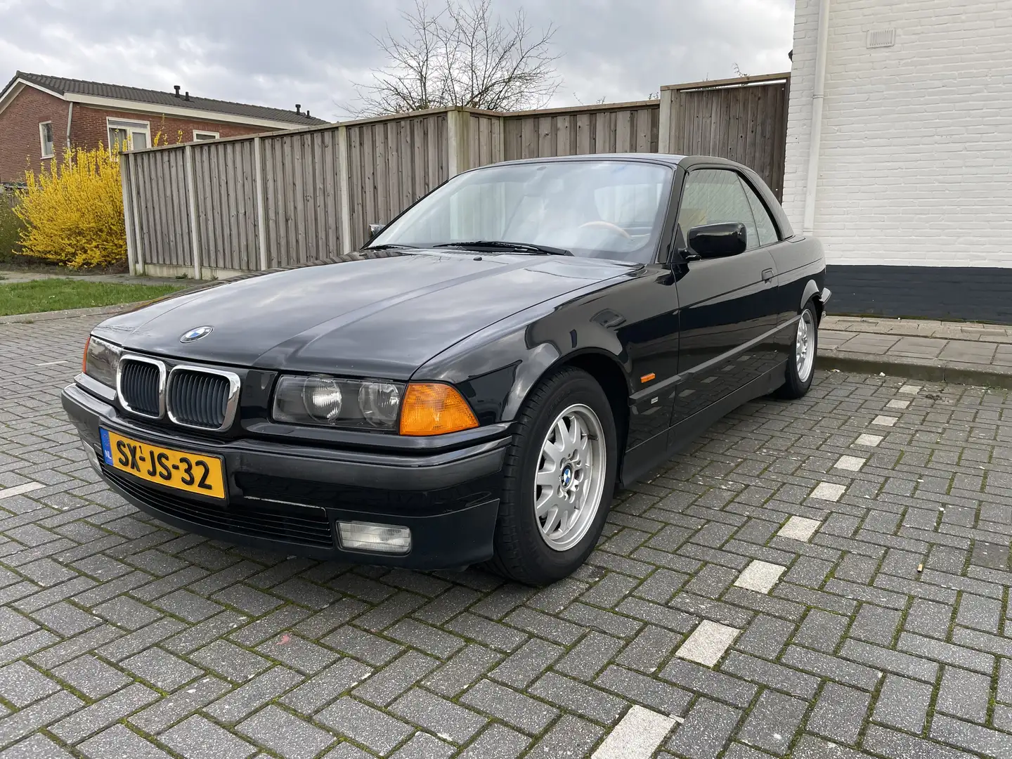 BMW 328 328i Exclusiv Edition (project auto) - 1