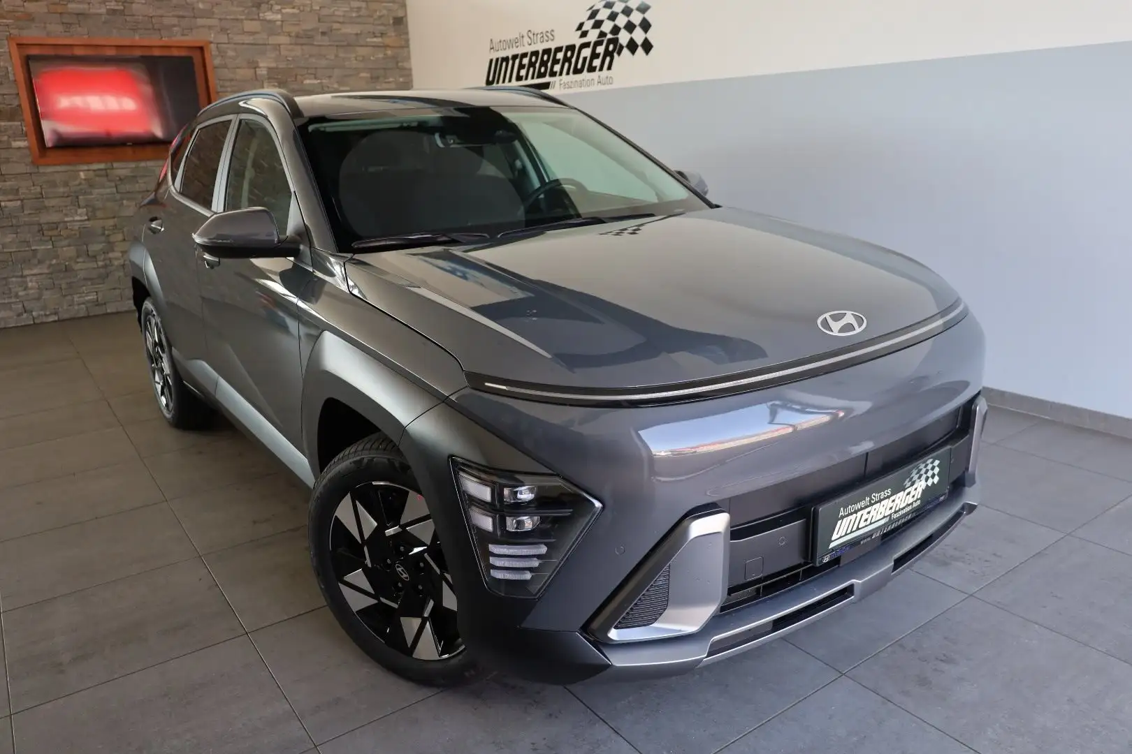 Hyundai KONA GO Plus 1.6 GDI 2WD HEV Grau - 2