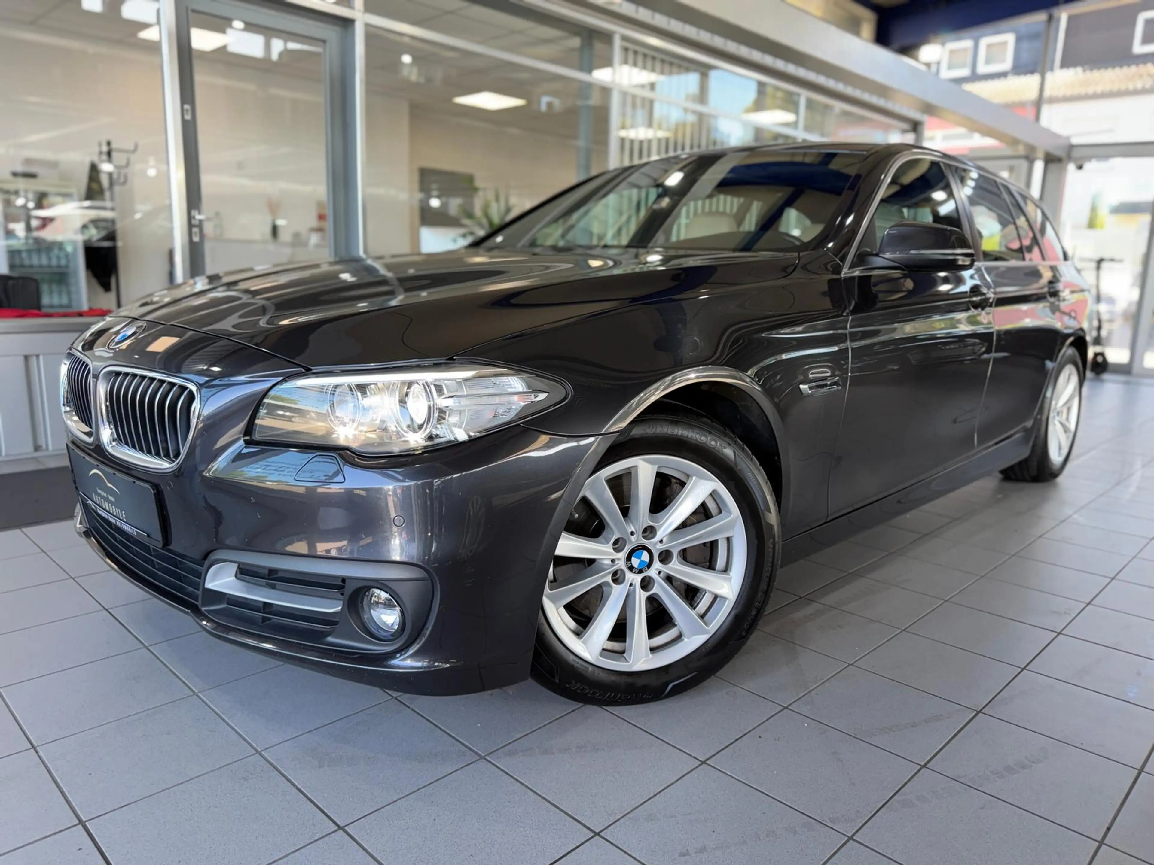 BMW 530 d Steptronic HIFI PANO HUD PDC NAVI TEMP — photo 2
