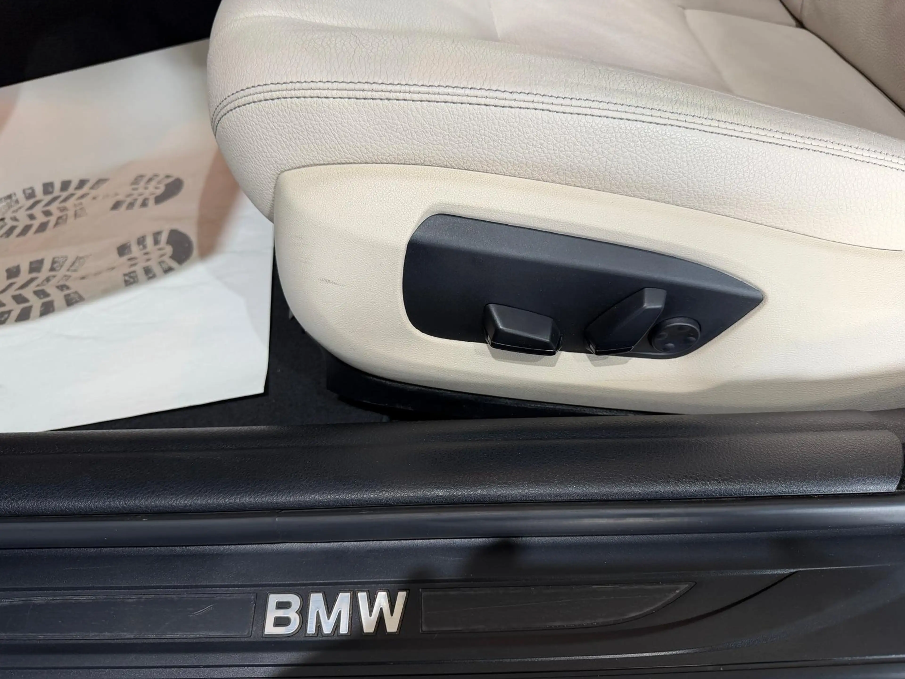 BMW 530 d Steptronic HIFI PANO HUD PDC NAVI TEMP — photo 13