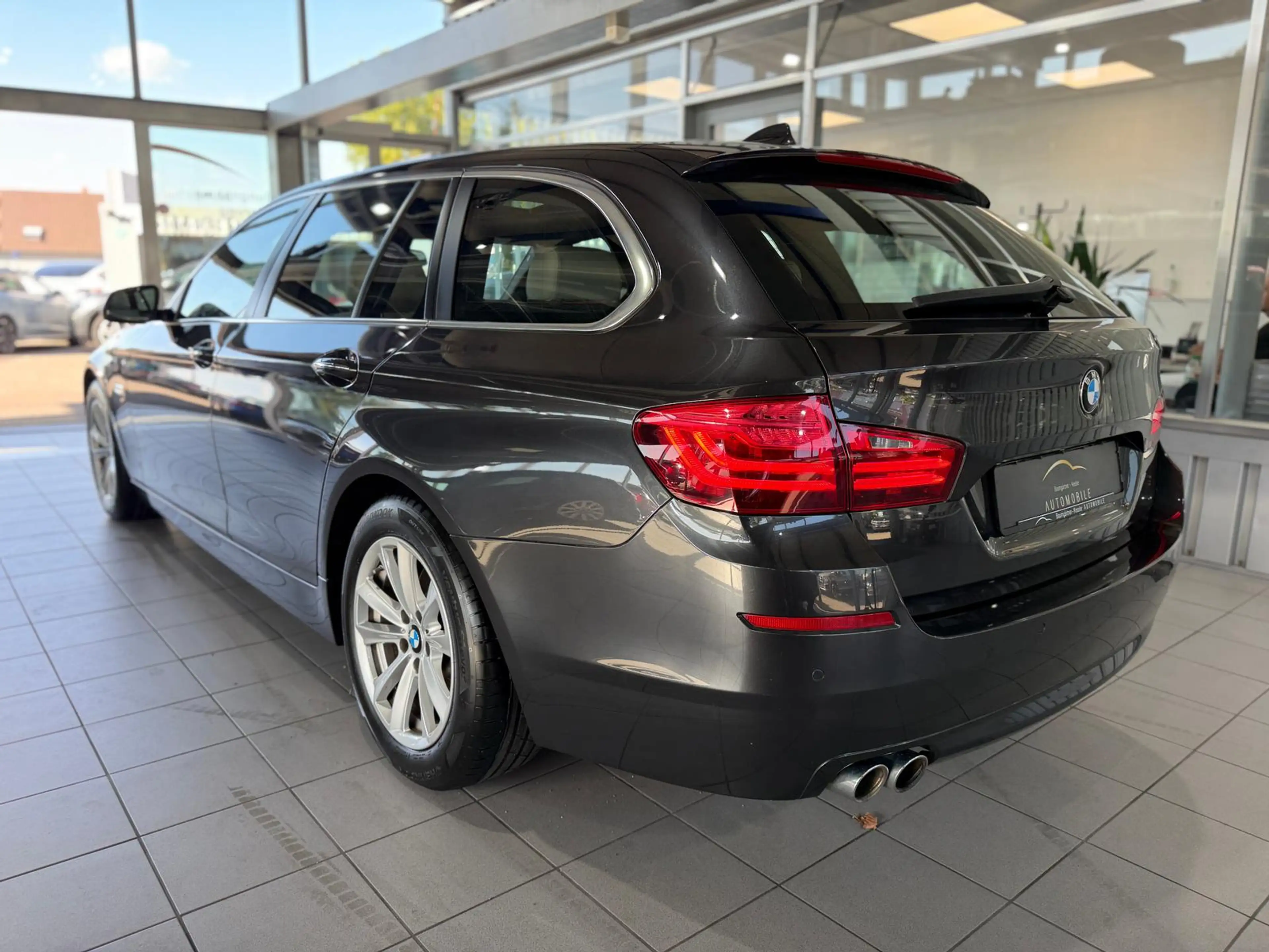 BMW 530 d Steptronic HIFI PANO HUD PDC NAVI TEMP — photo 7