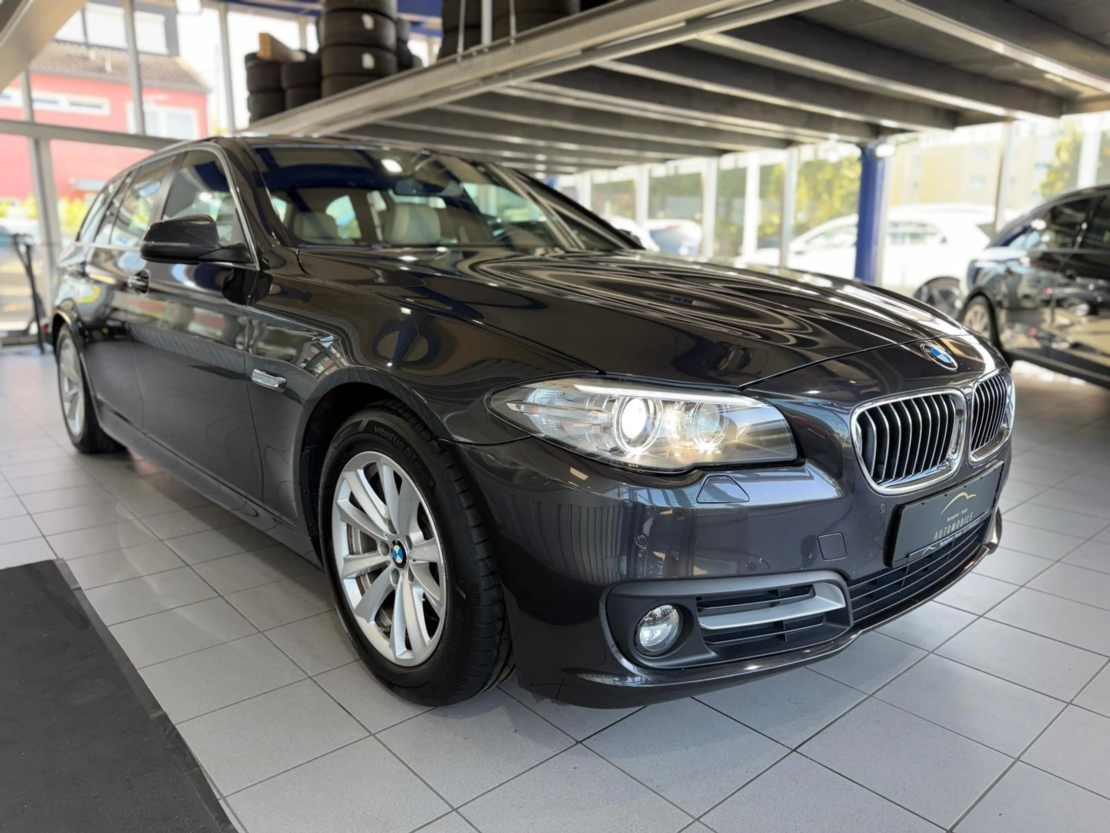BMW 530 d Steptronic HIFI PANO HUD PDC NAVI TEMP — photo 3
