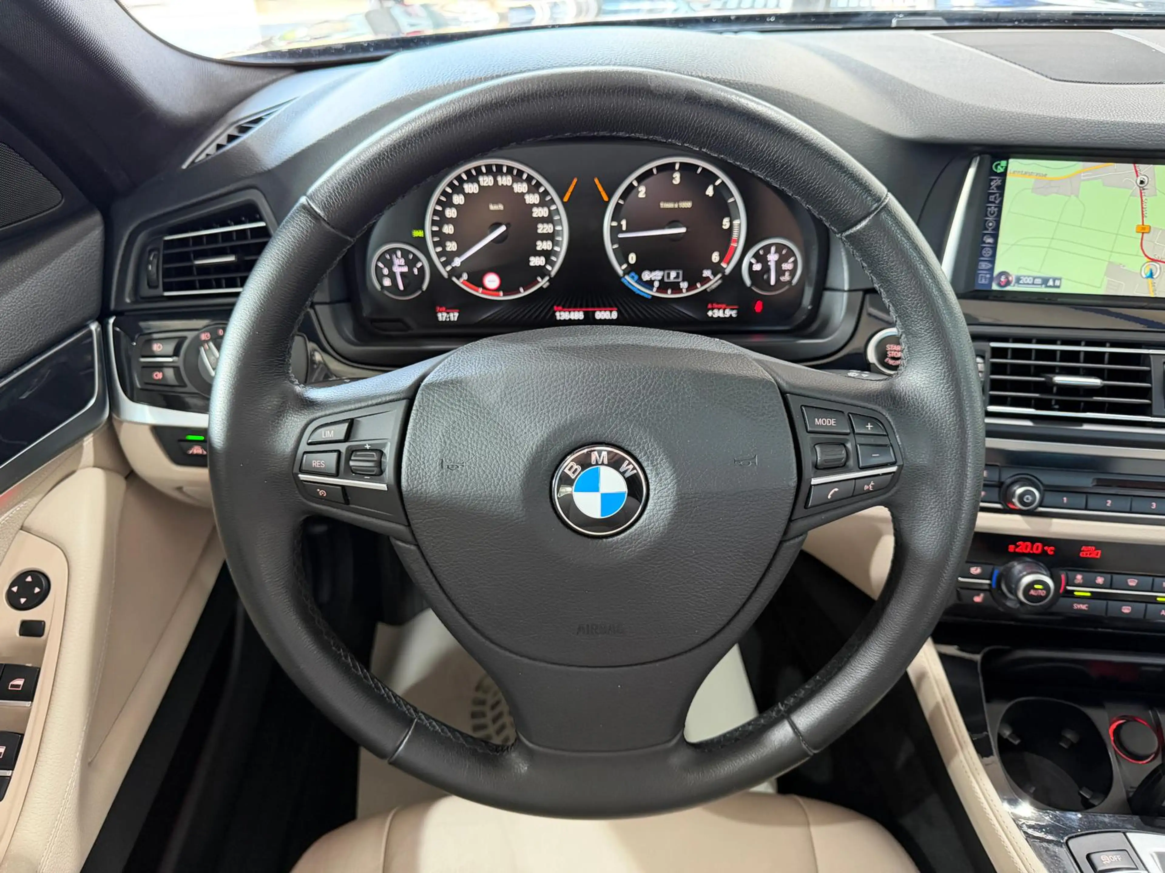 BMW 530 d Steptronic HIFI PANO HUD PDC NAVI TEMP — photo 16