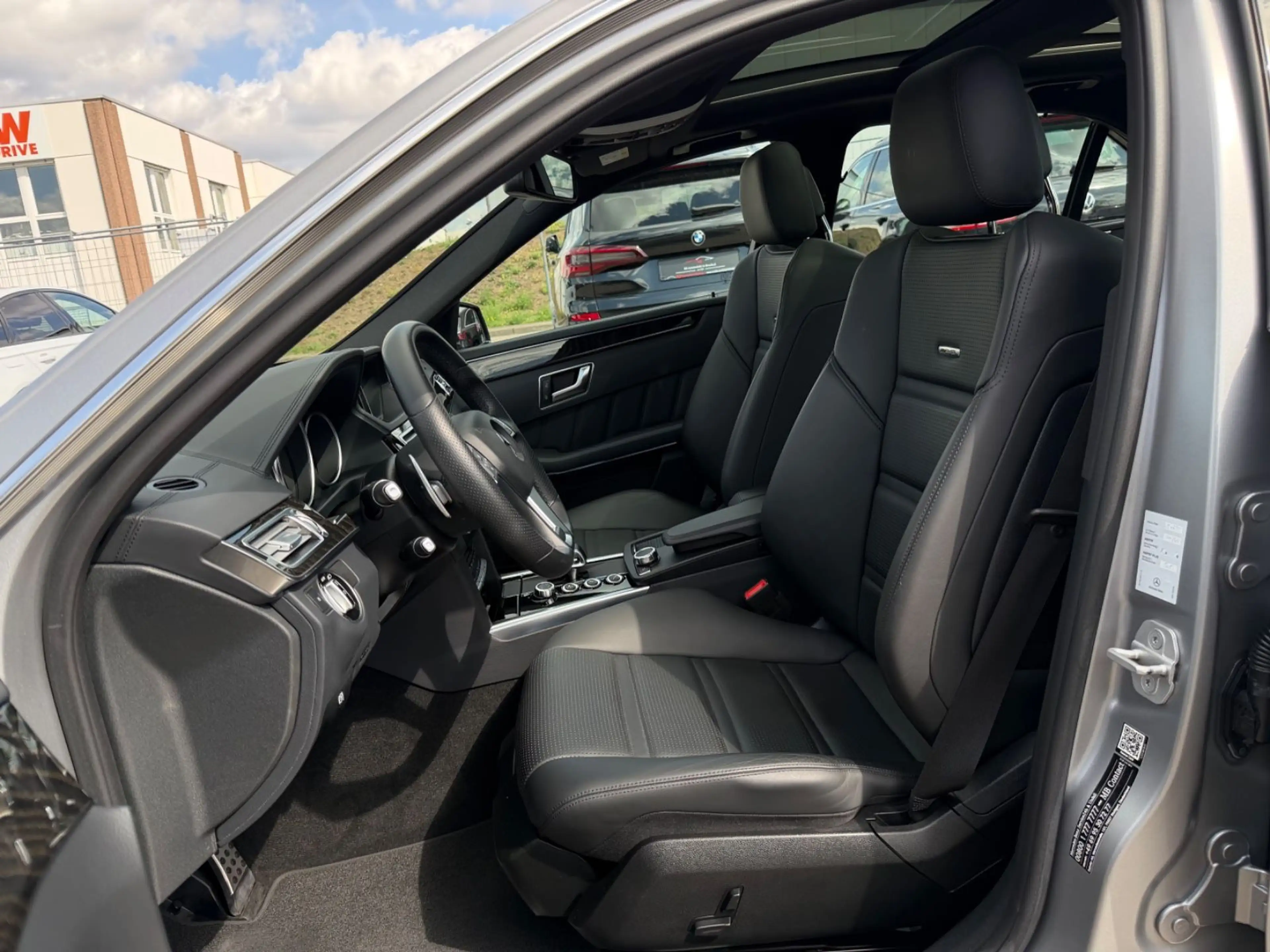 Mercedes-Benz E 63 AMG 4Matic *Designo Magno*Pano*HK*Original* — photo 15