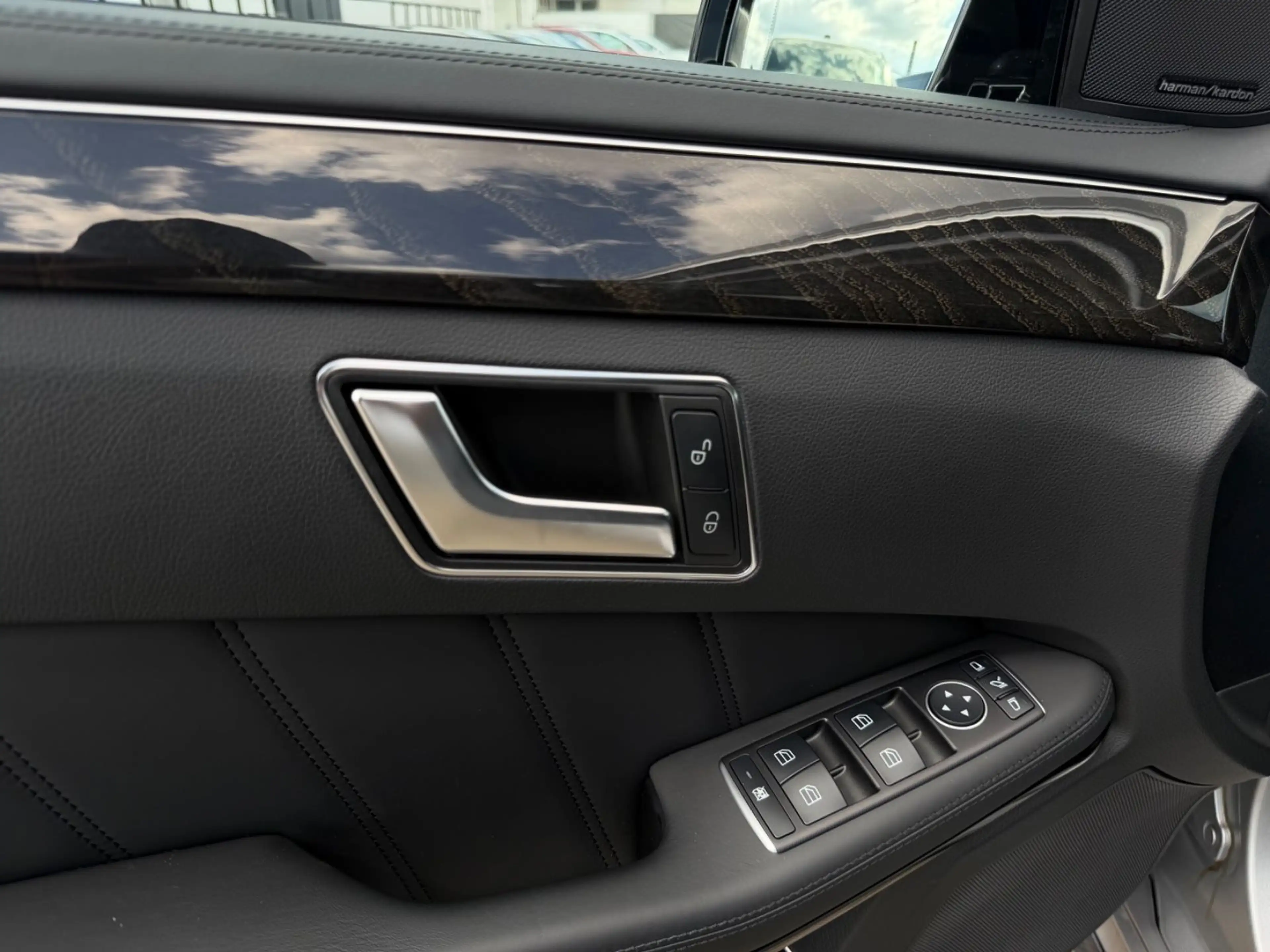 Mercedes-Benz E 63 AMG 4Matic *Designo Magno*Pano*HK*Original* — photo 13