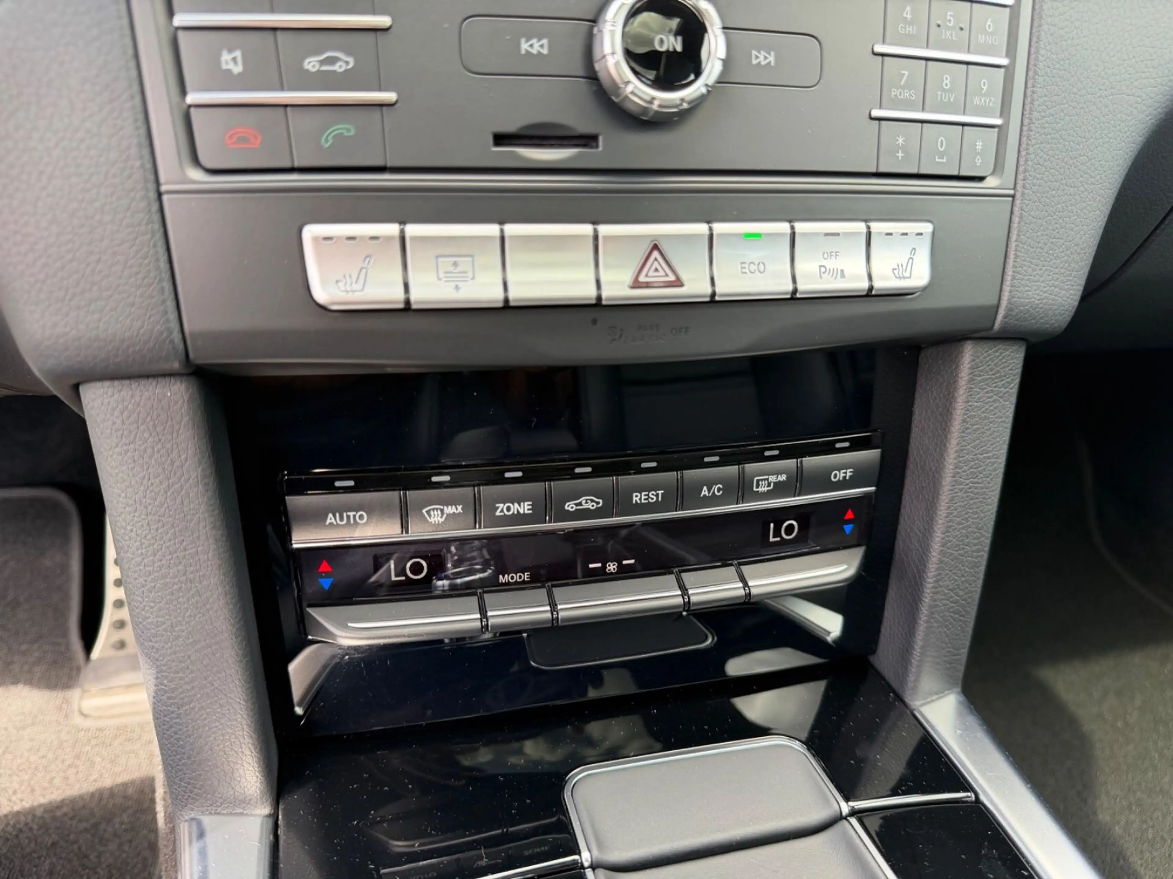 Mercedes-Benz E 63 AMG 4Matic *Designo Magno*Pano*HK*Original* — photo 26