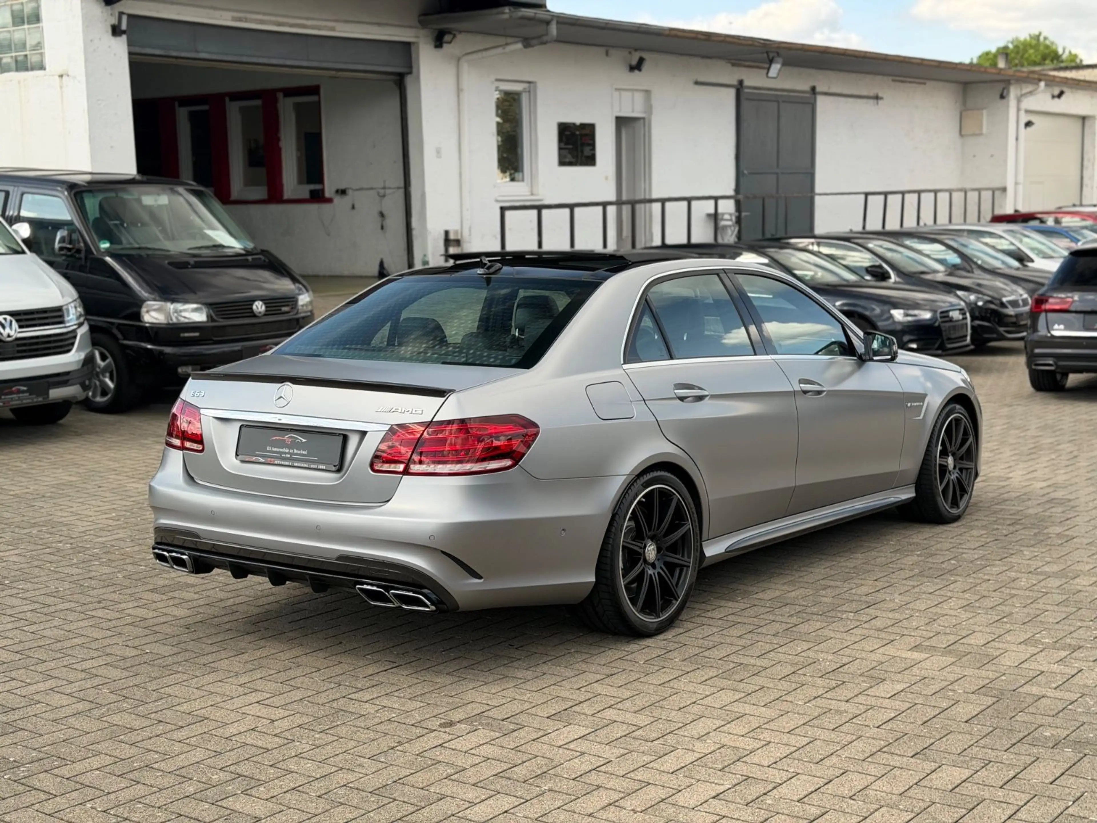 Mercedes-Benz E 63 AMG 4Matic *Designo Magno*Pano*HK*Original* — photo 46