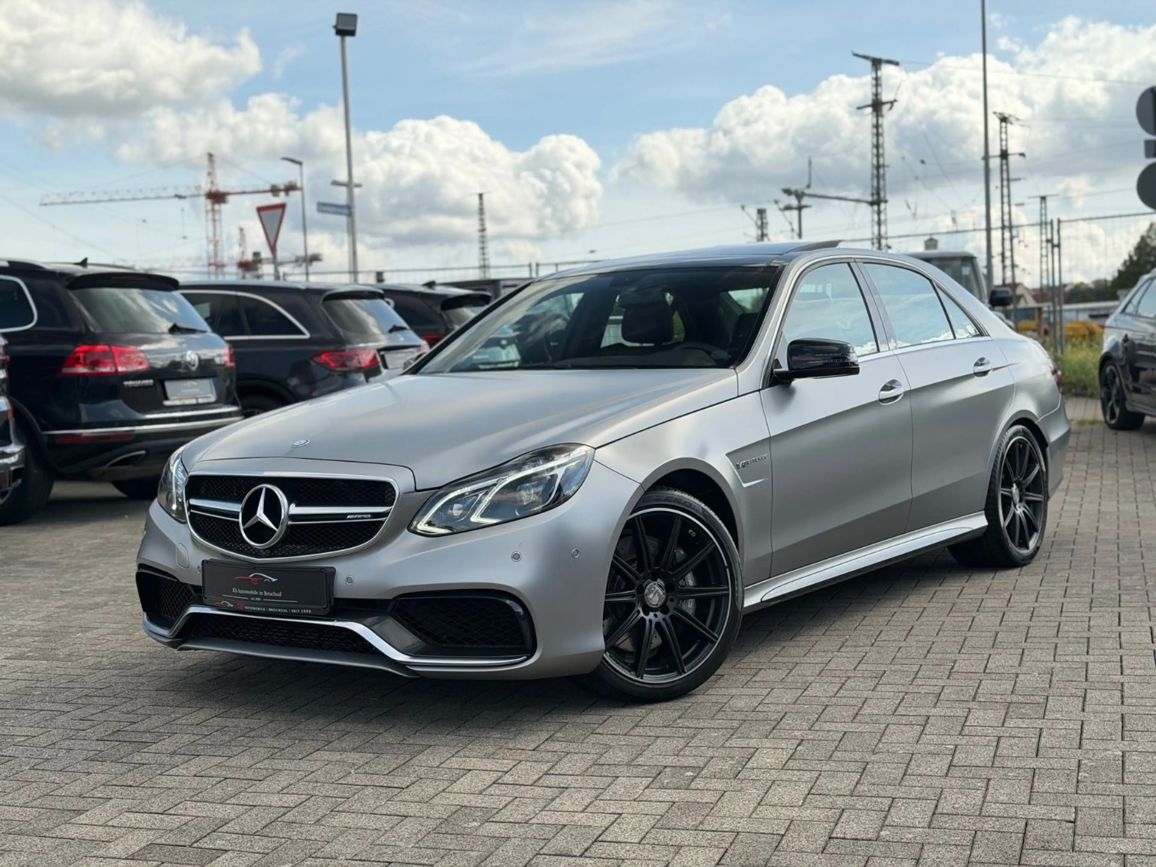 Mercedes-Benz E 63 AMG 4Matic *Designo Magno*Pano*HK*Original*