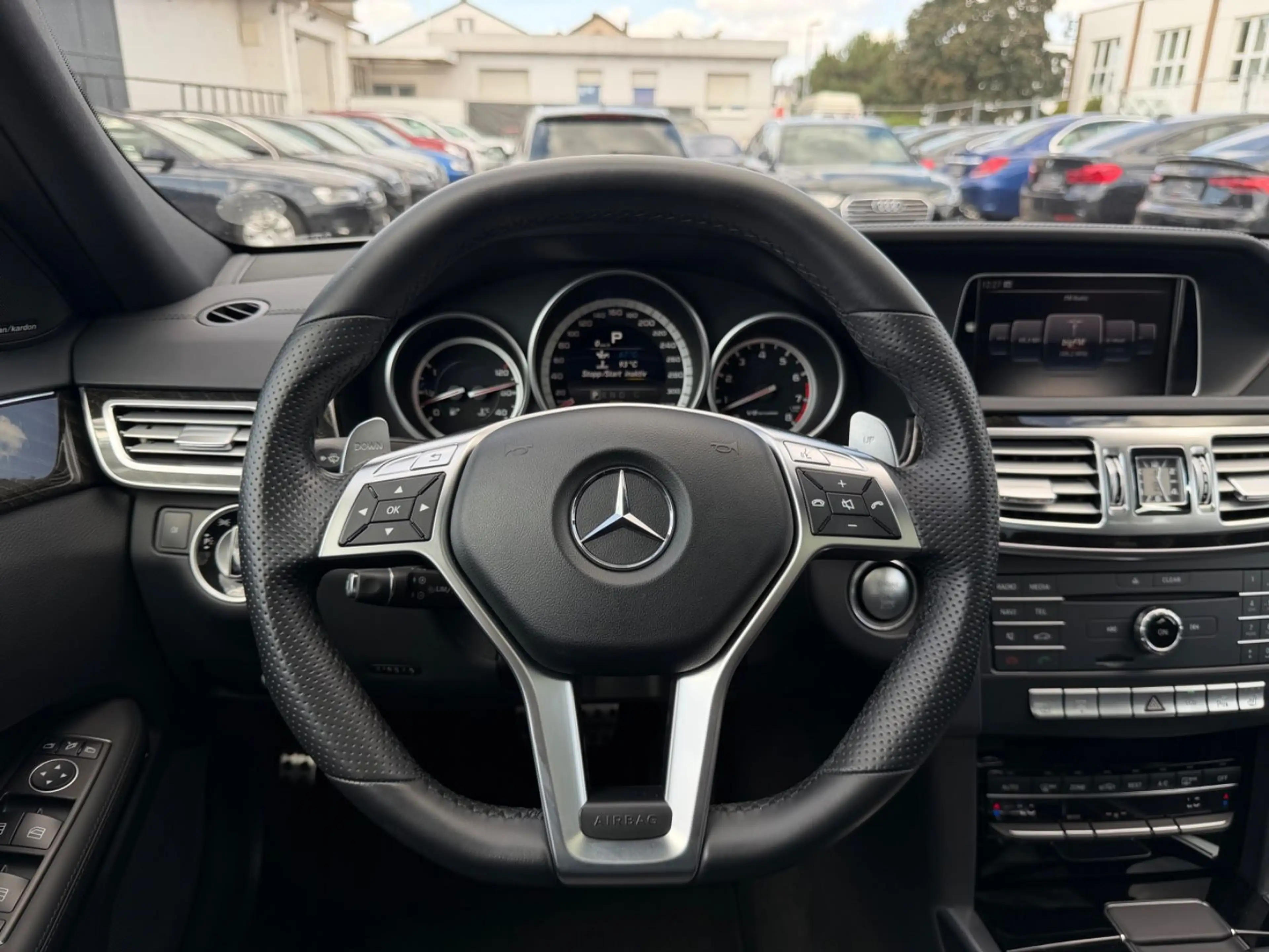 Mercedes-Benz E 63 AMG 4Matic *Designo Magno*Pano*HK*Original* — photo 22