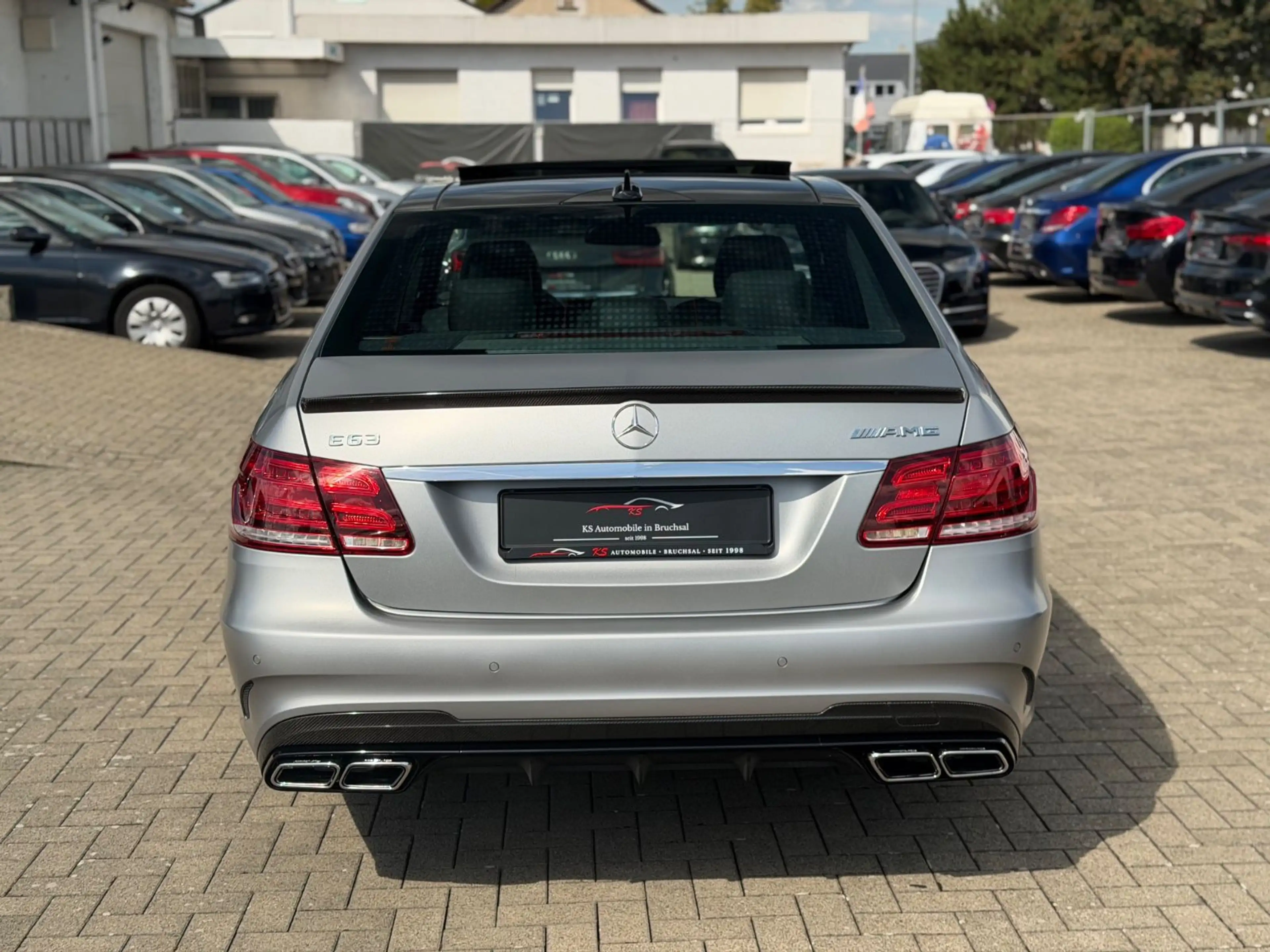 Mercedes-Benz E 63 AMG 4Matic *Designo Magno*Pano*HK*Original* — photo 8