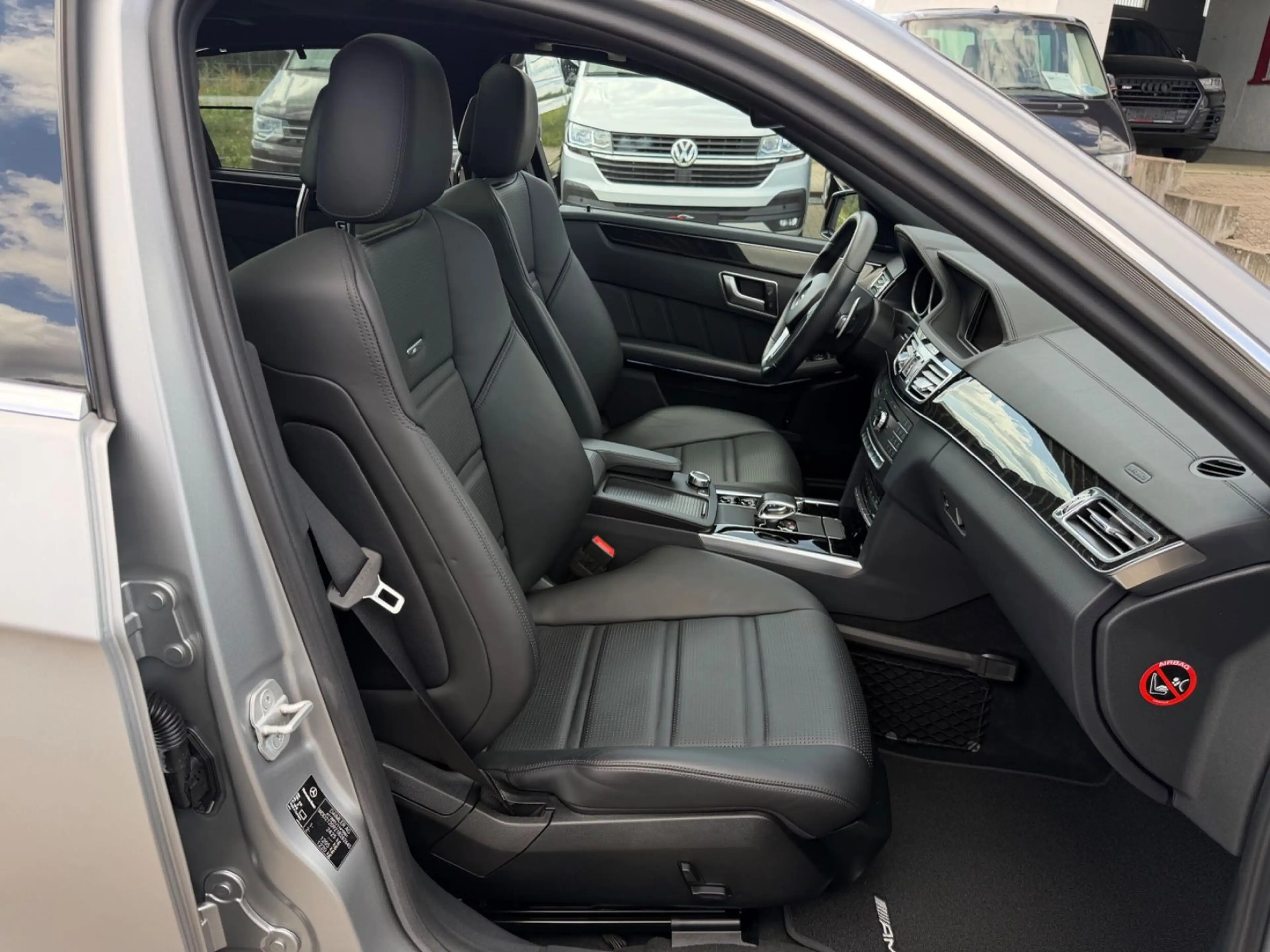 Mercedes-Benz E 63 AMG 4Matic *Designo Magno*Pano*HK*Original* — photo 33