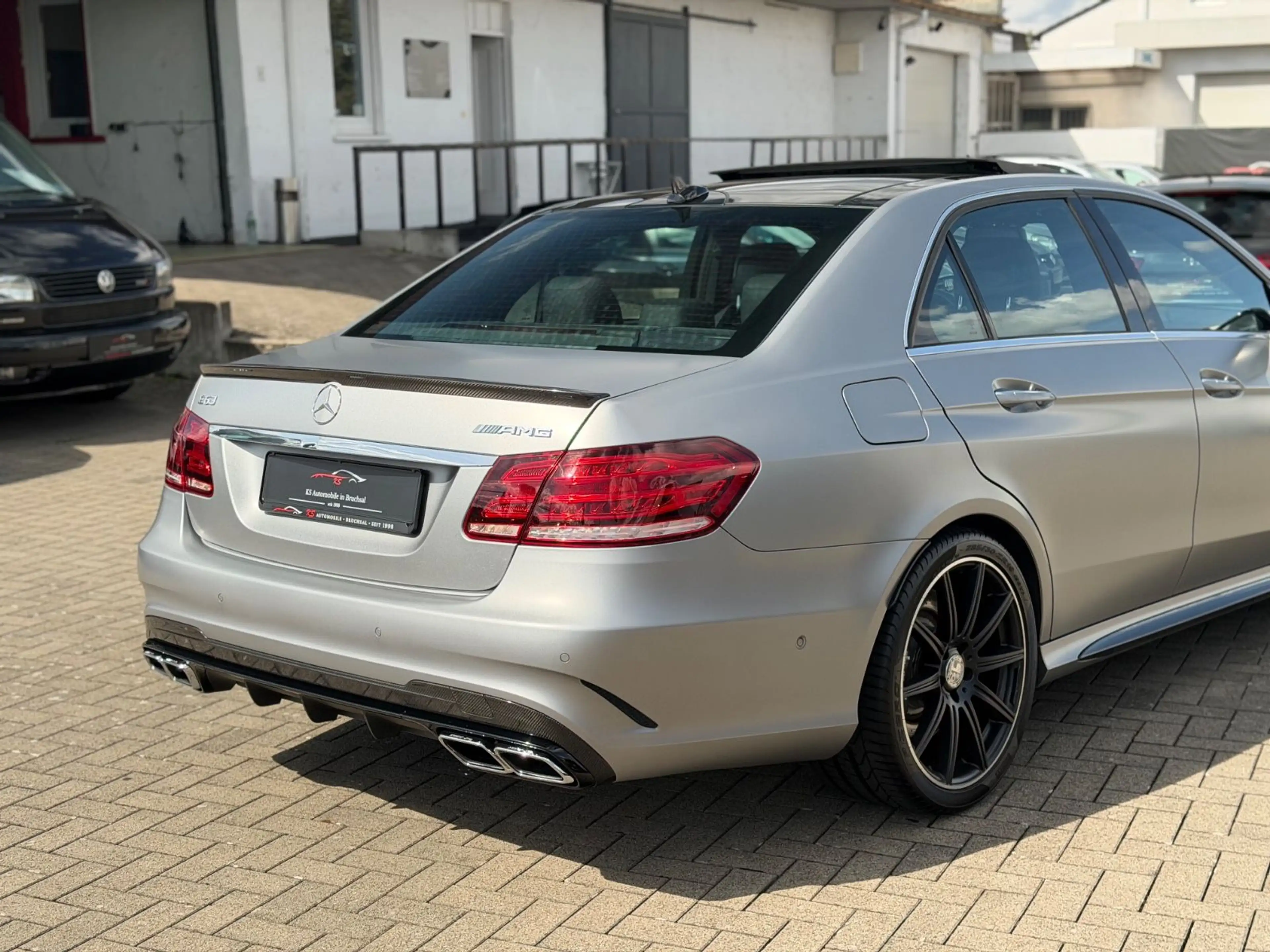 Mercedes-Benz E 63 AMG 4Matic *Designo Magno*Pano*HK*Original* — photo 7
