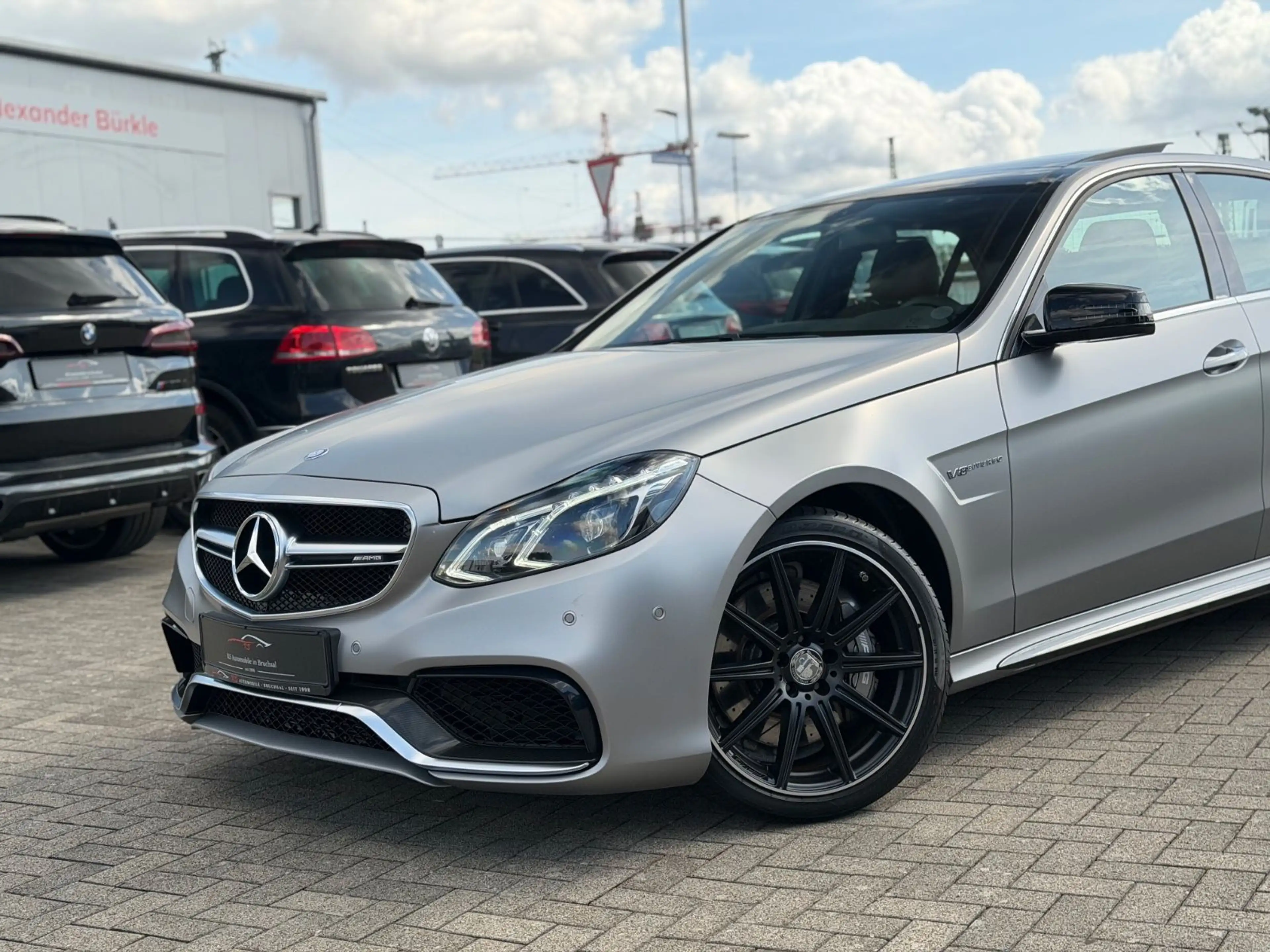 Mercedes-Benz E 63 AMG 4Matic *Designo Magno*Pano*HK*Original* — photo 2