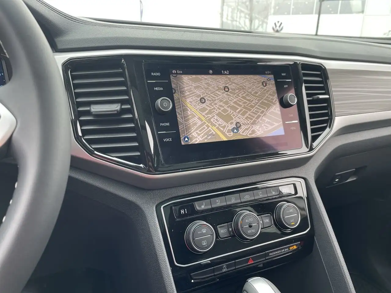 Volkswagen Atlas снимка Volkswagen Atlas