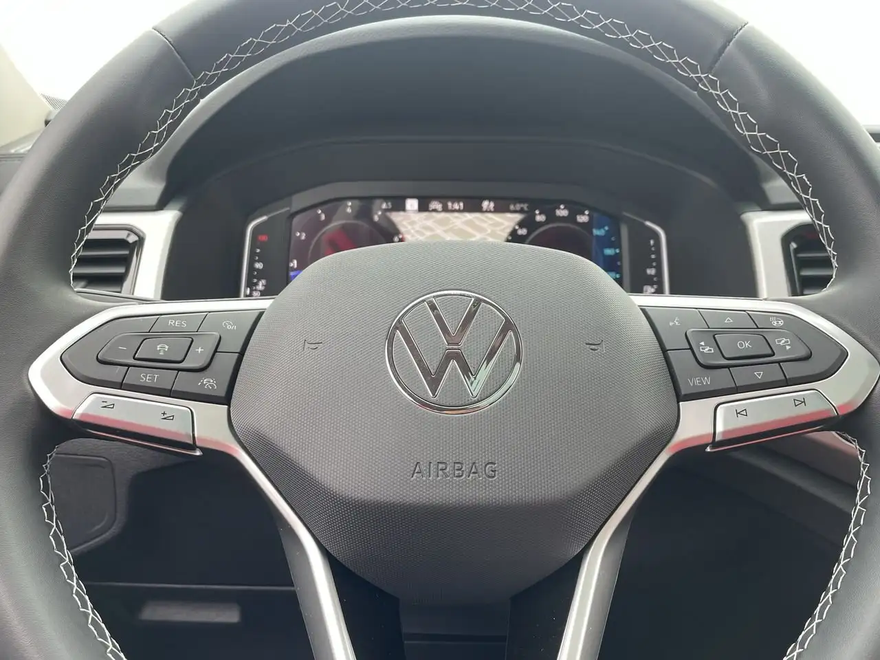 Volkswagen Atlas снимка Volkswagen Atlas