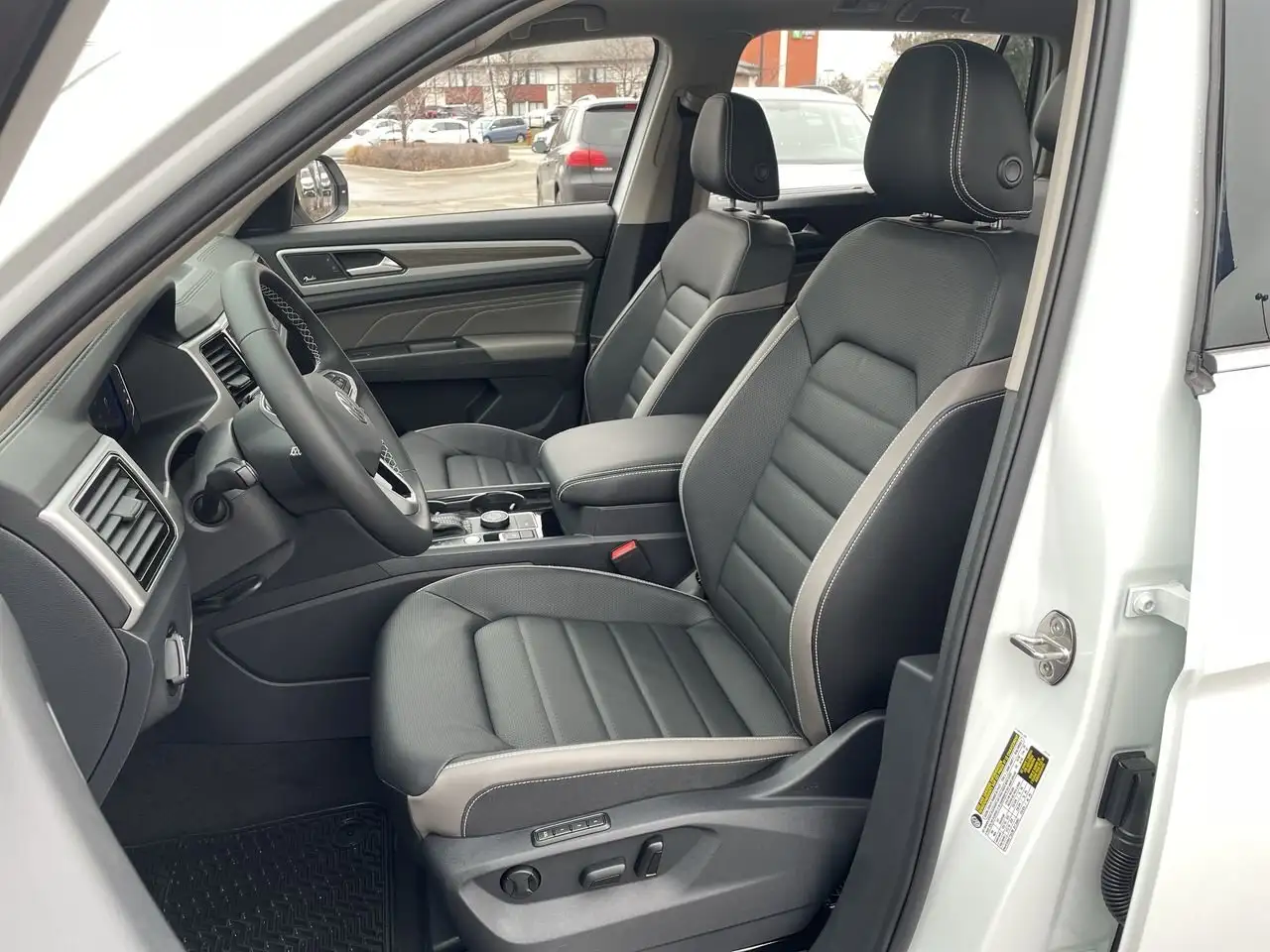 Volkswagen Atlas снимка Volkswagen Atlas