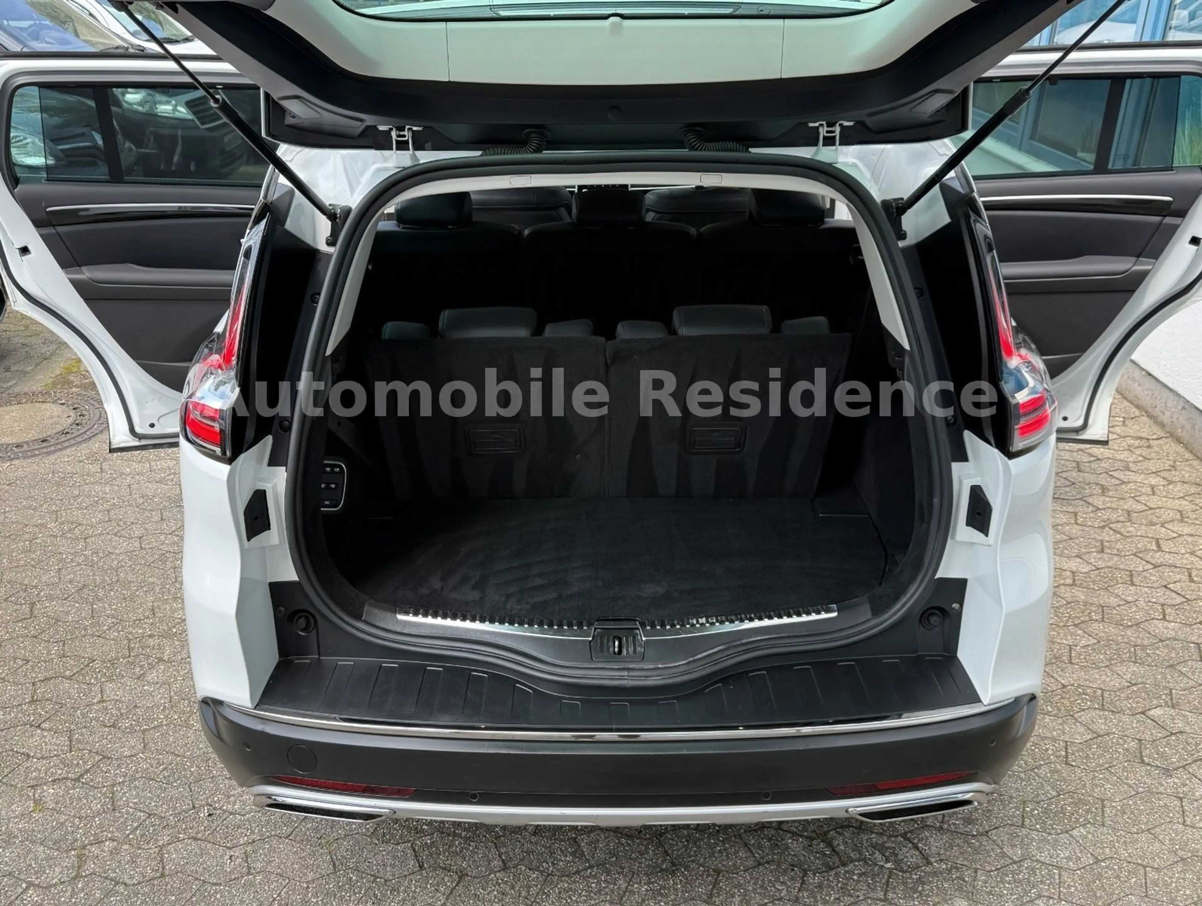 Renault Espace V Techno 2.0DCI 190 AUT.*VOLLAUSST.*7SITZ — photo 12