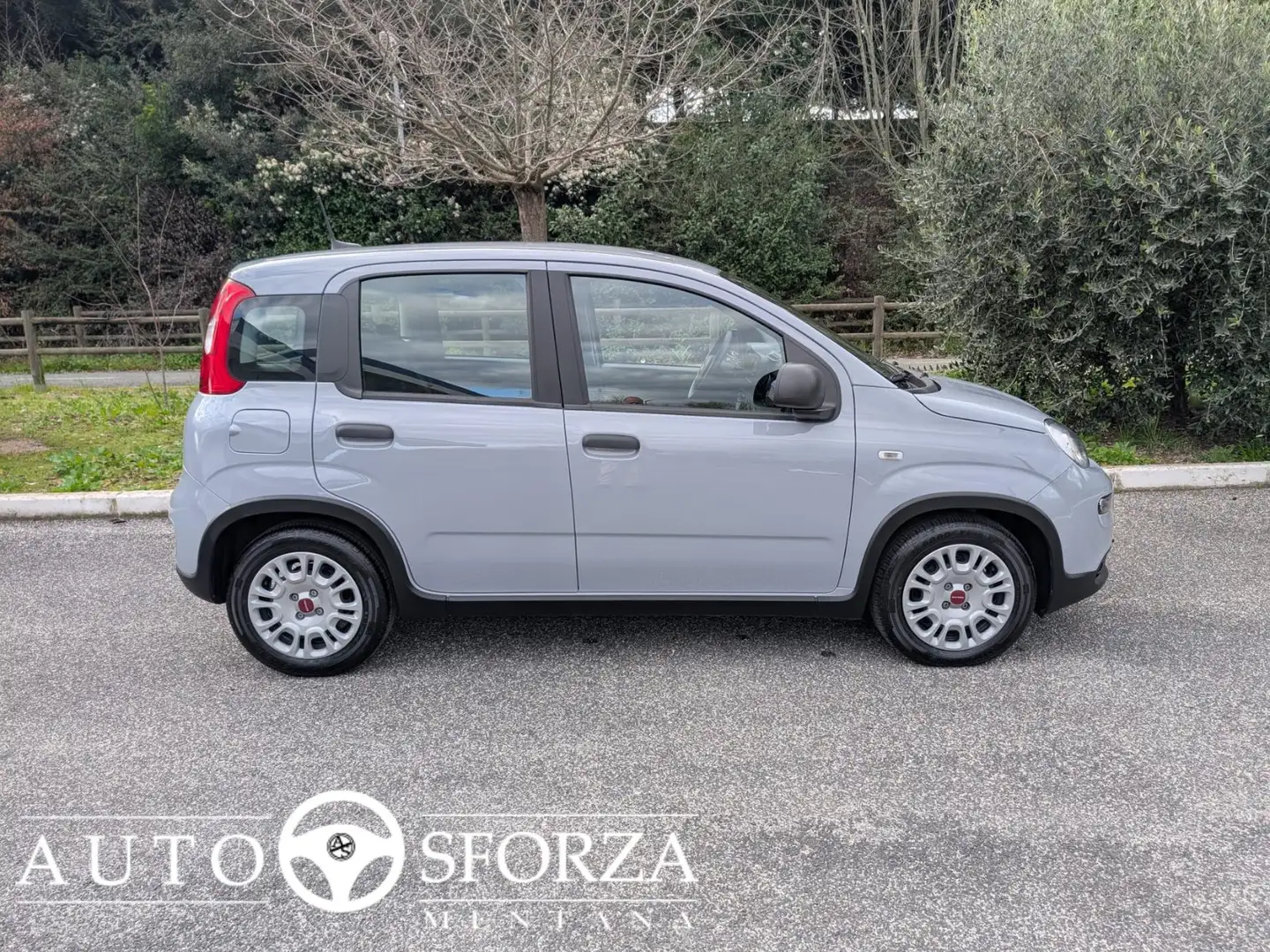 Fiat Panda 1.0 Hybrid Km 5293 Tagliandata Nazionale E6d Grigio - 1
