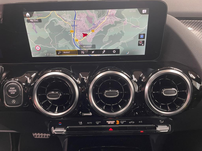 Mercedes-Benz GLA 35 AMG AMG GLA 35 4matic AMG+MBUX+MBeam+Night+Pano+SHD — photo 15
