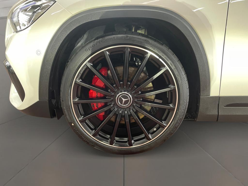 Mercedes-Benz GLA 35 AMG AMG GLA 35 4matic AMG+MBUX+MBeam+Night+Pano+SHD — photo 12
