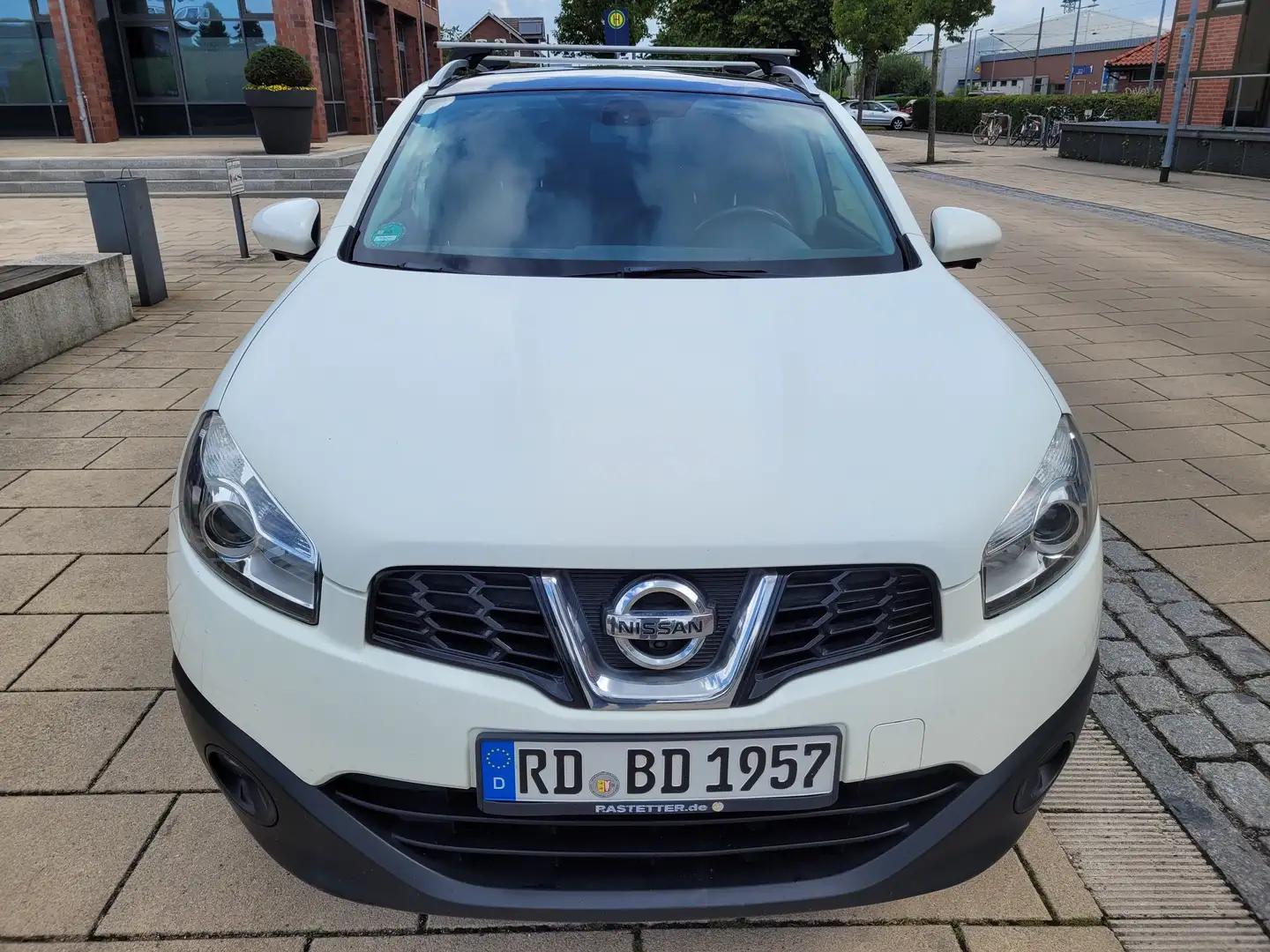 Nissan Qashqai Qashqai 1.5 dCi DPF visia bijela - 1