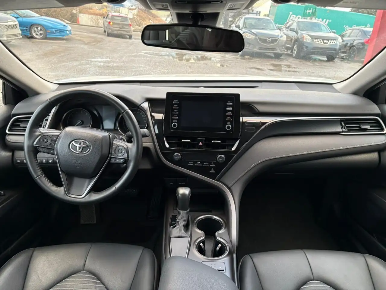 Toyota Camry снимка Toyota Camry