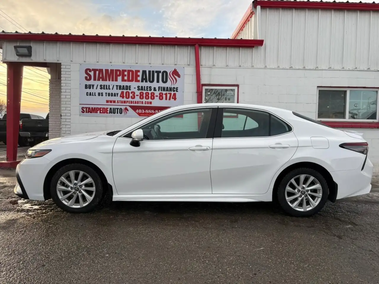 Toyota Camry снимка Toyota Camry