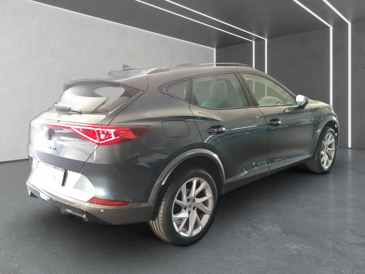CUPRA Formentor 1.5 TSI DSG *AHK*360°*NAV+*PDC*SHZ* Grau - 2