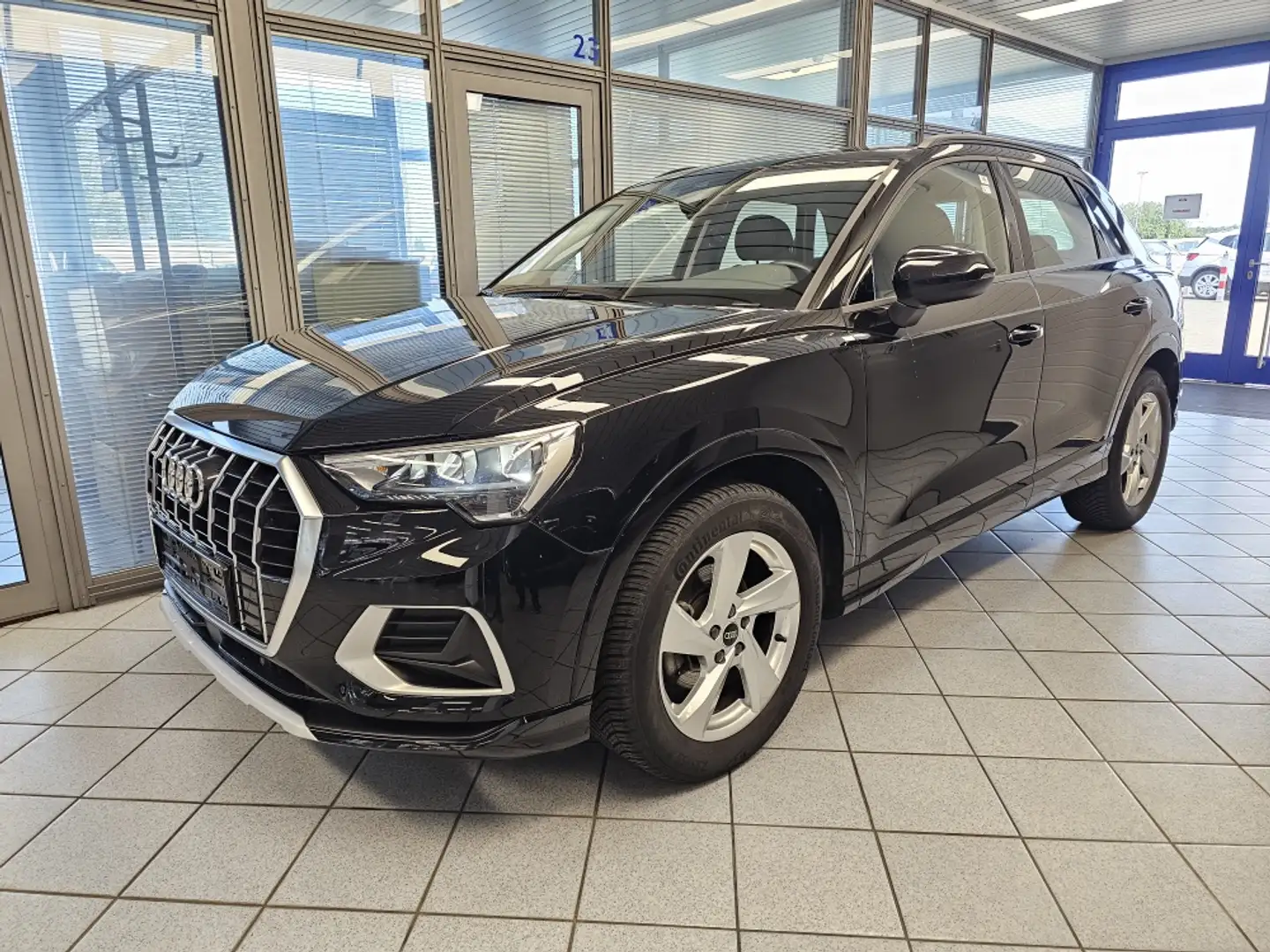 Audi Q3 AHK,LED,Navi,Sitzheizung,Kamera,PDC Schwarz - 2