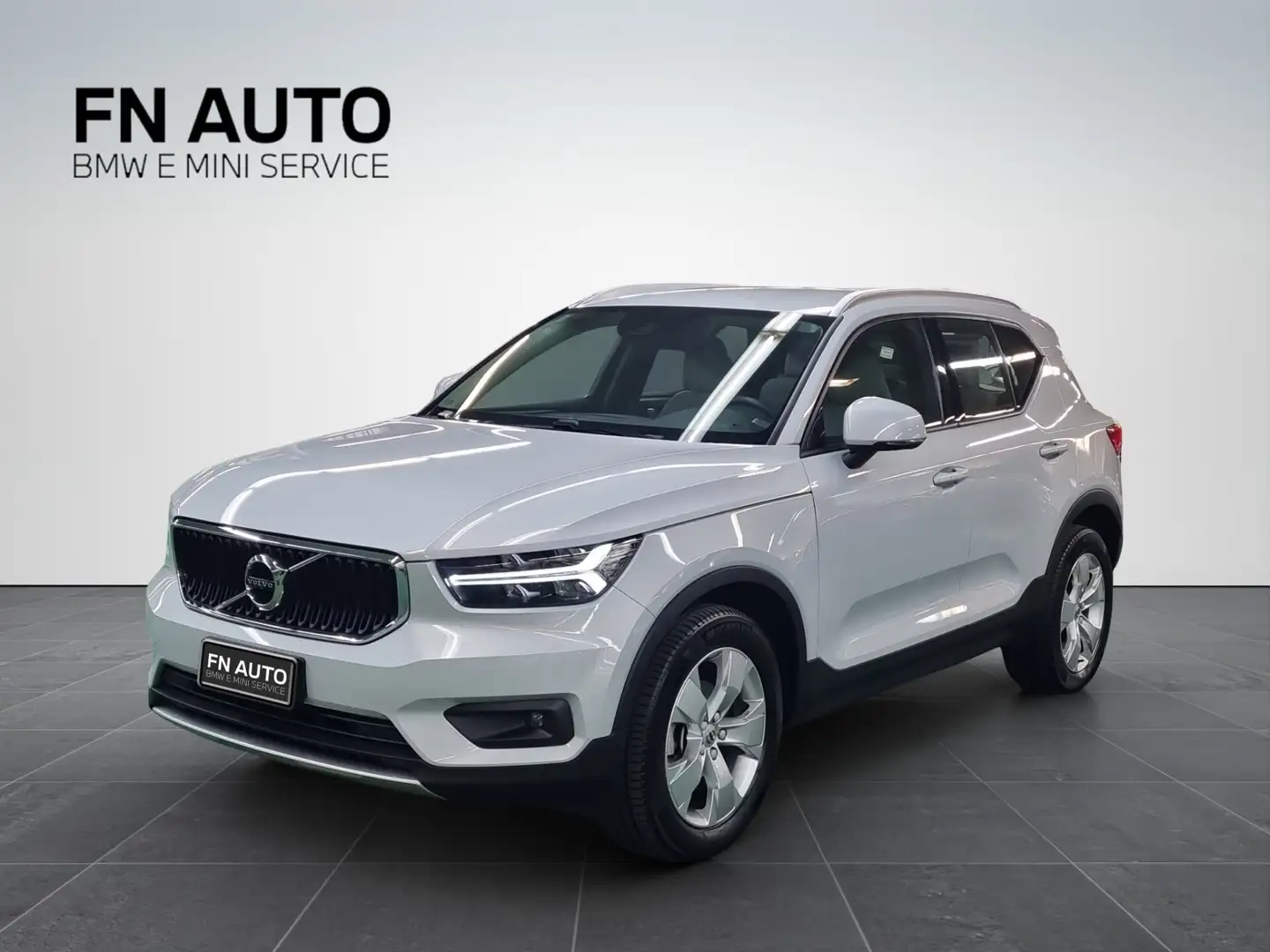 Volvo XC40 XC40 D3 Business Plus Argent - 1