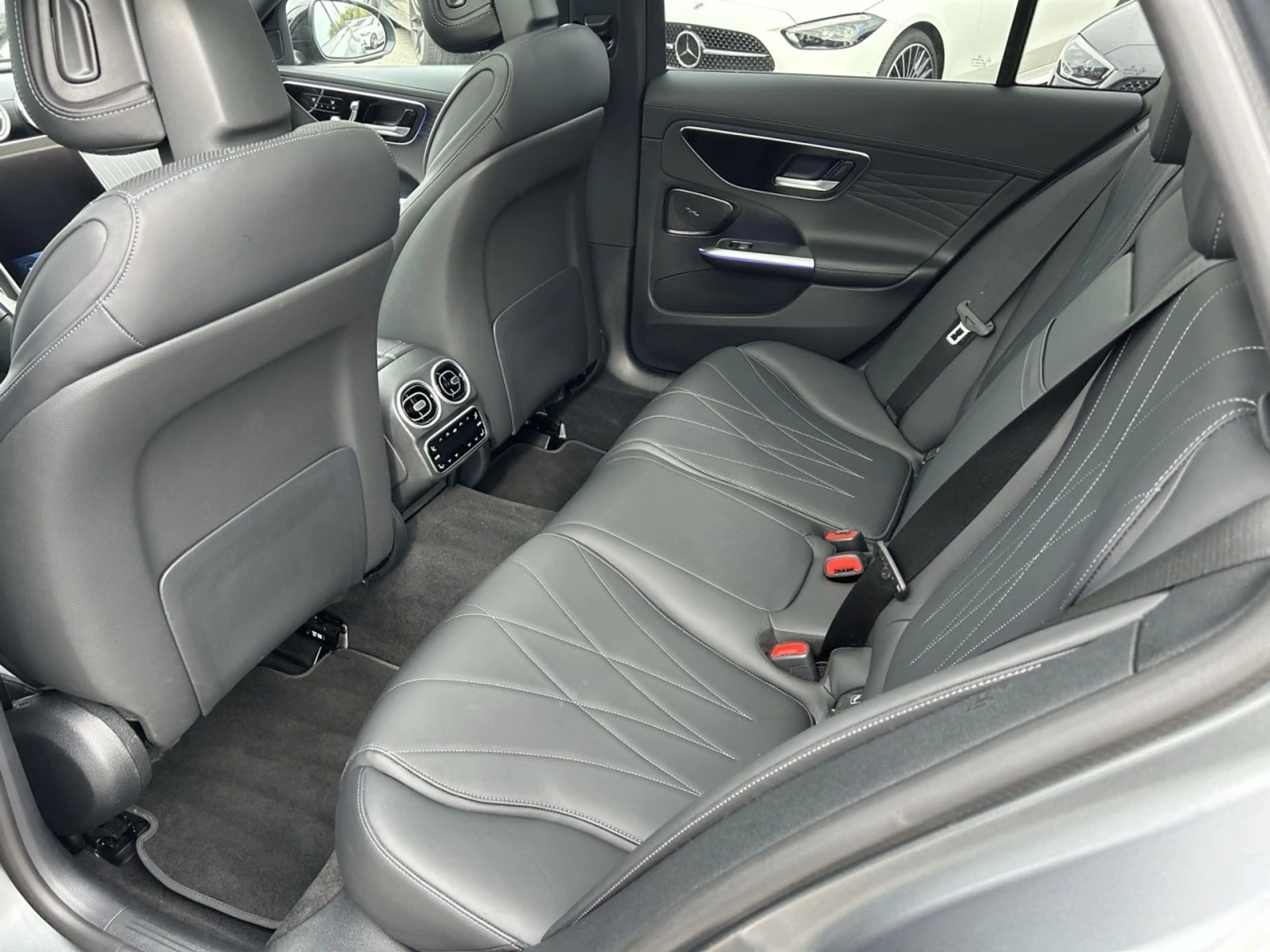 Mercedes-Benz C 220 d 4M T AMG+NIGHT+MEMORY+TOTW+AMBIENTE+AHK — photo 13
