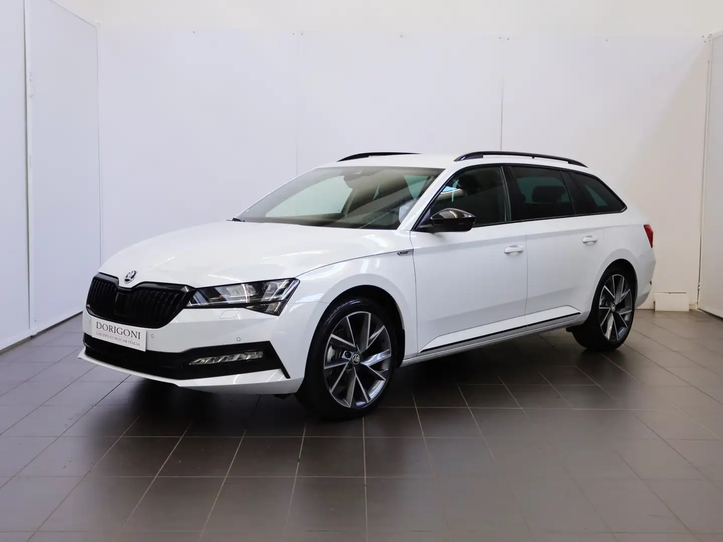 Skoda Superb wagon 2.0 tdi evo sportline 150cv dsg Bianco - 1