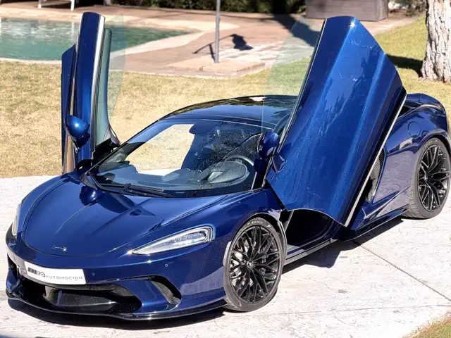 McLaren GT McLaren
