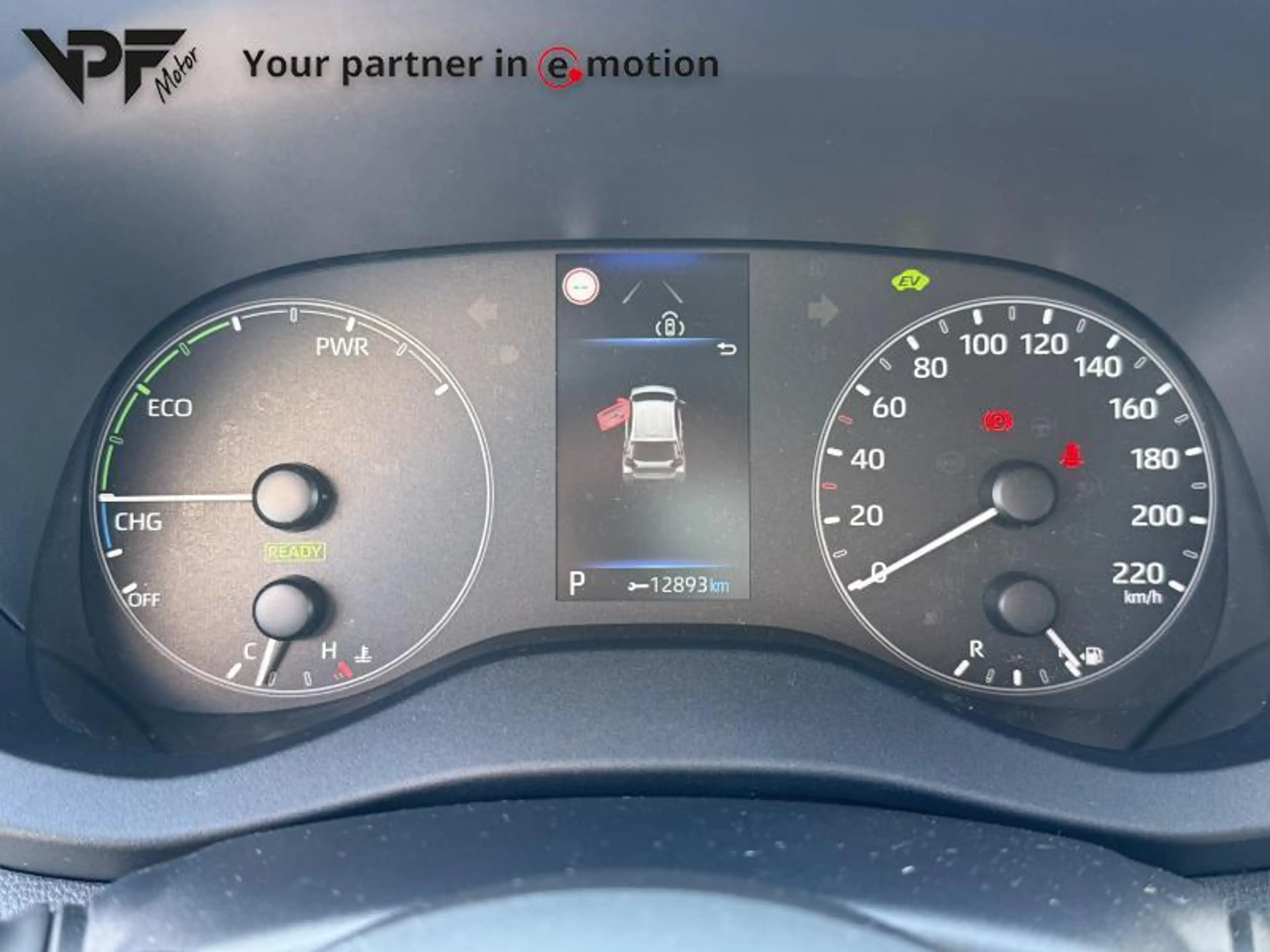 Mazda 2 Center-Line hybrid — photo 13
