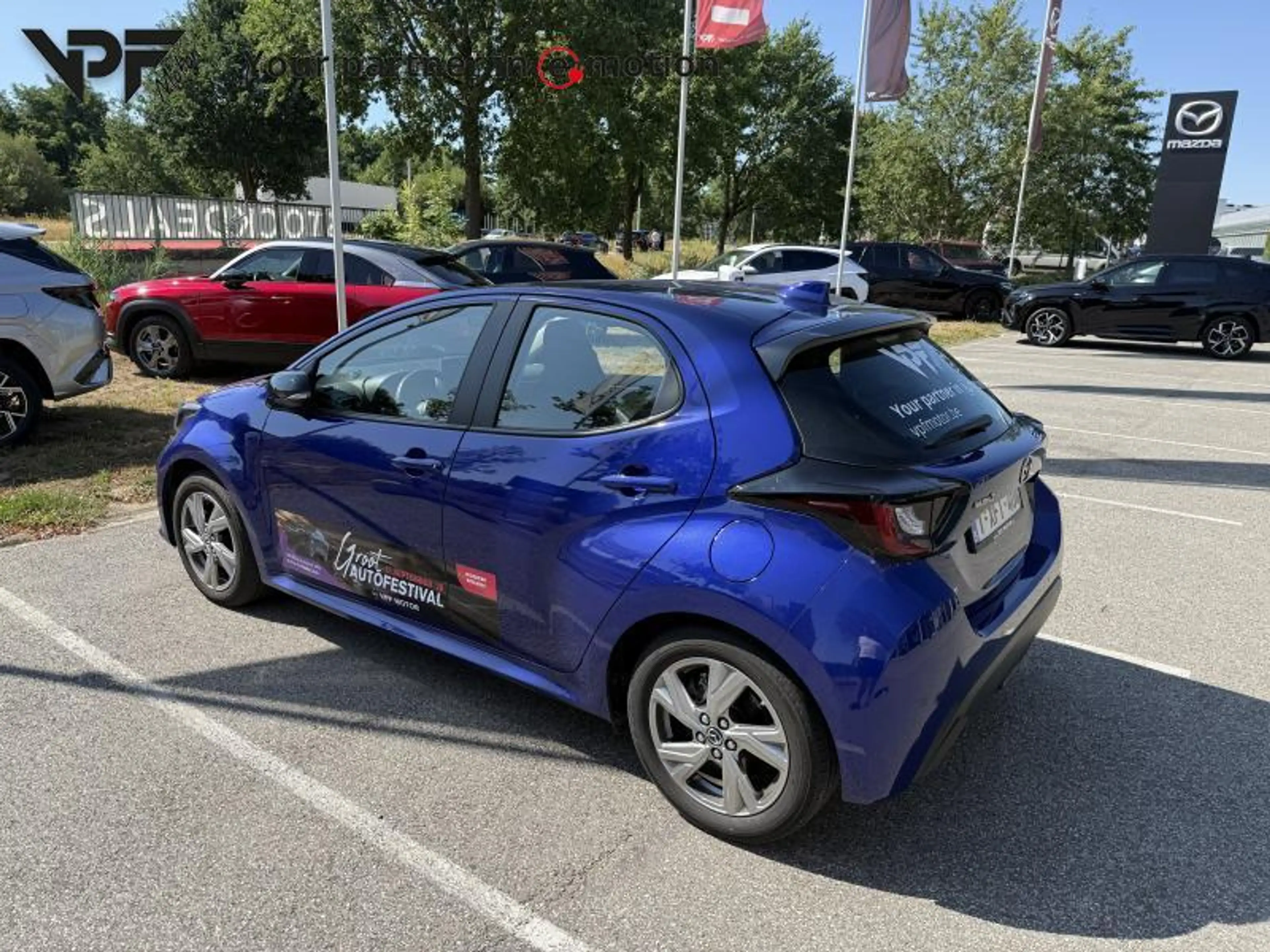 Mazda 2 Center-Line hybrid — photo 5