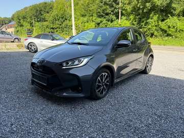 Yaris 1.5 hybride e-cvt iconique LHD