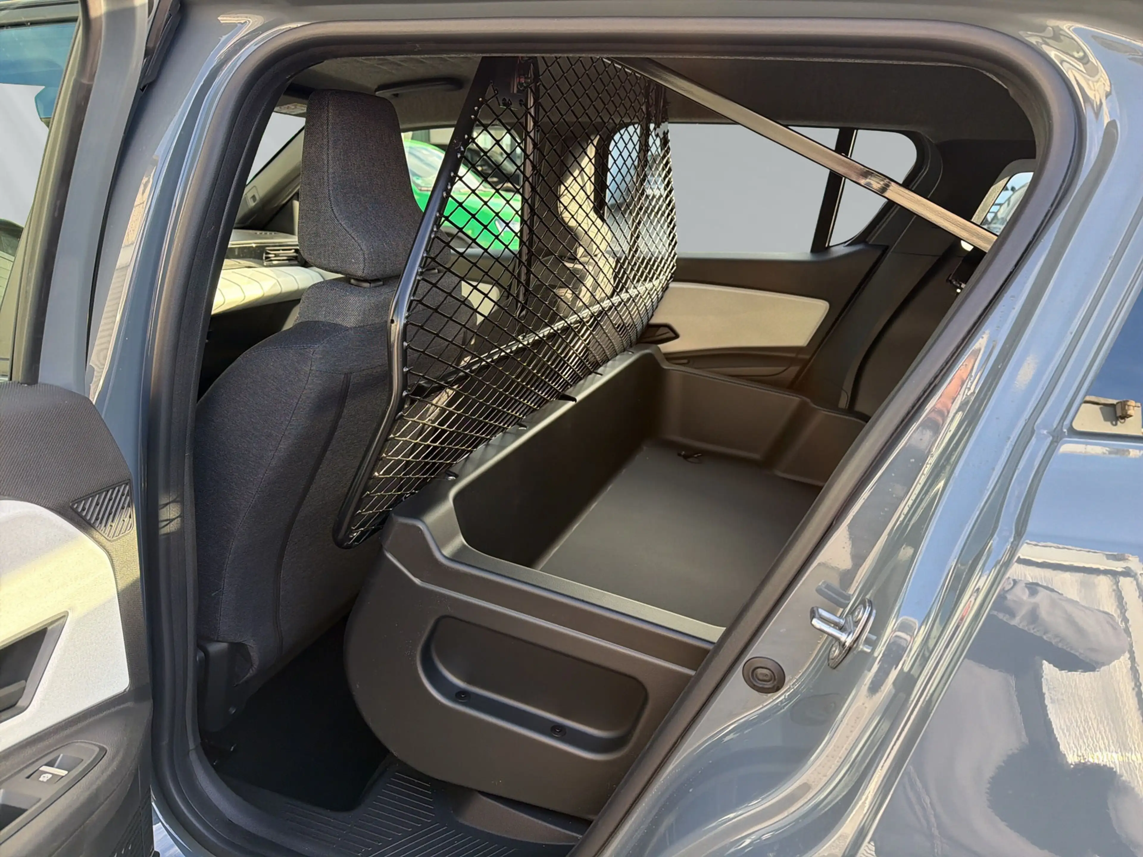 Renault R 4 Advance E-Tech Electric 150 Comfort Range — photo 8
