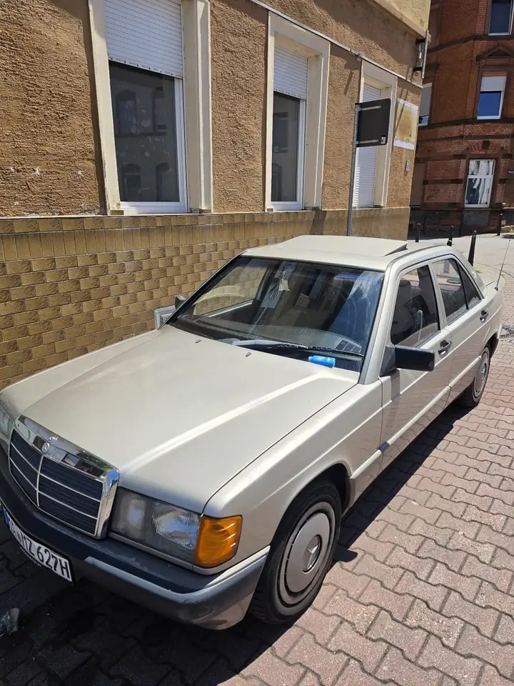 Mercedes-Benz 190 E190.2.0 benzil, foto 2