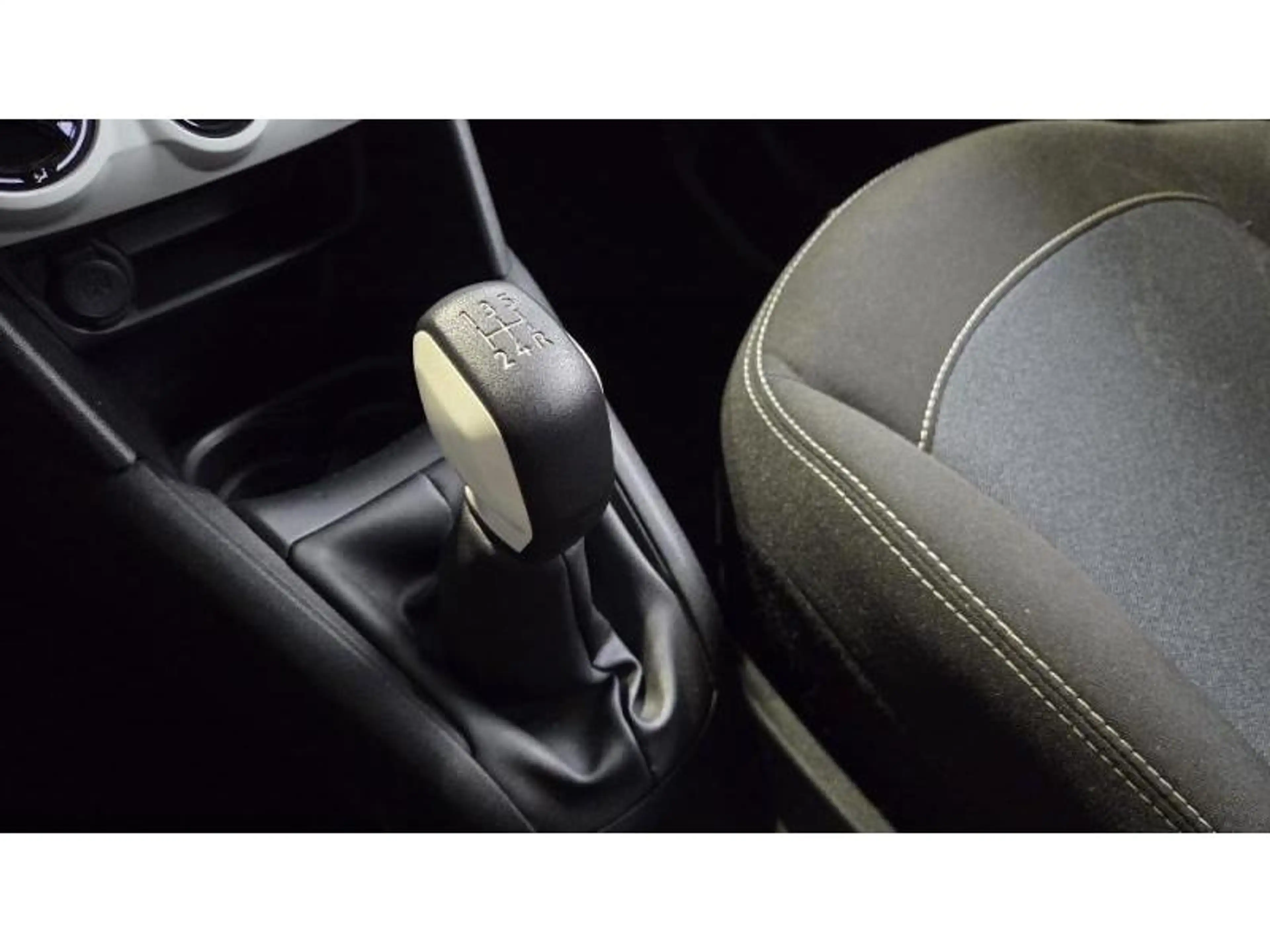 Peugeot 208 Like — photo 5
