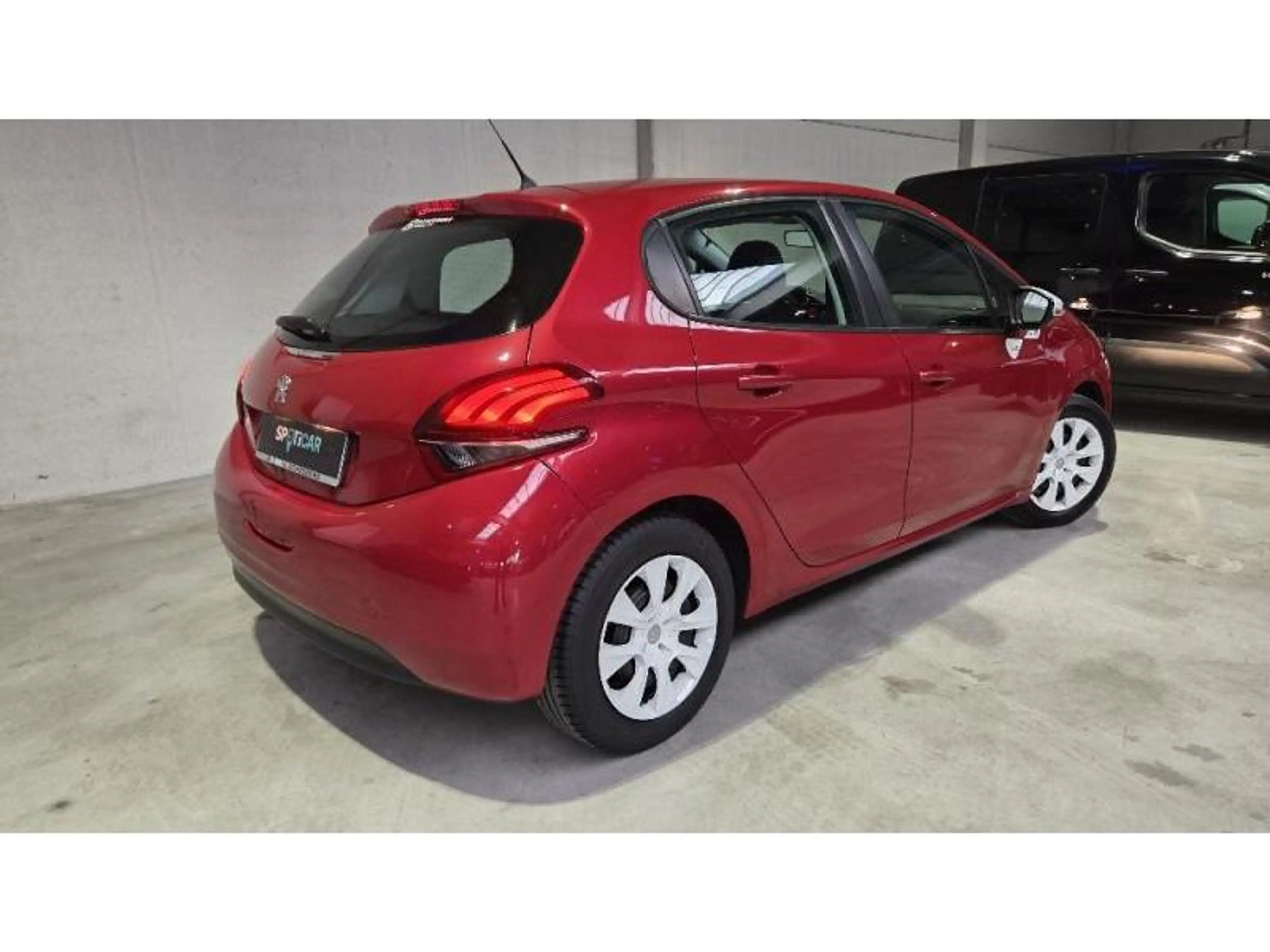 Peugeot 208 Like — photo 3